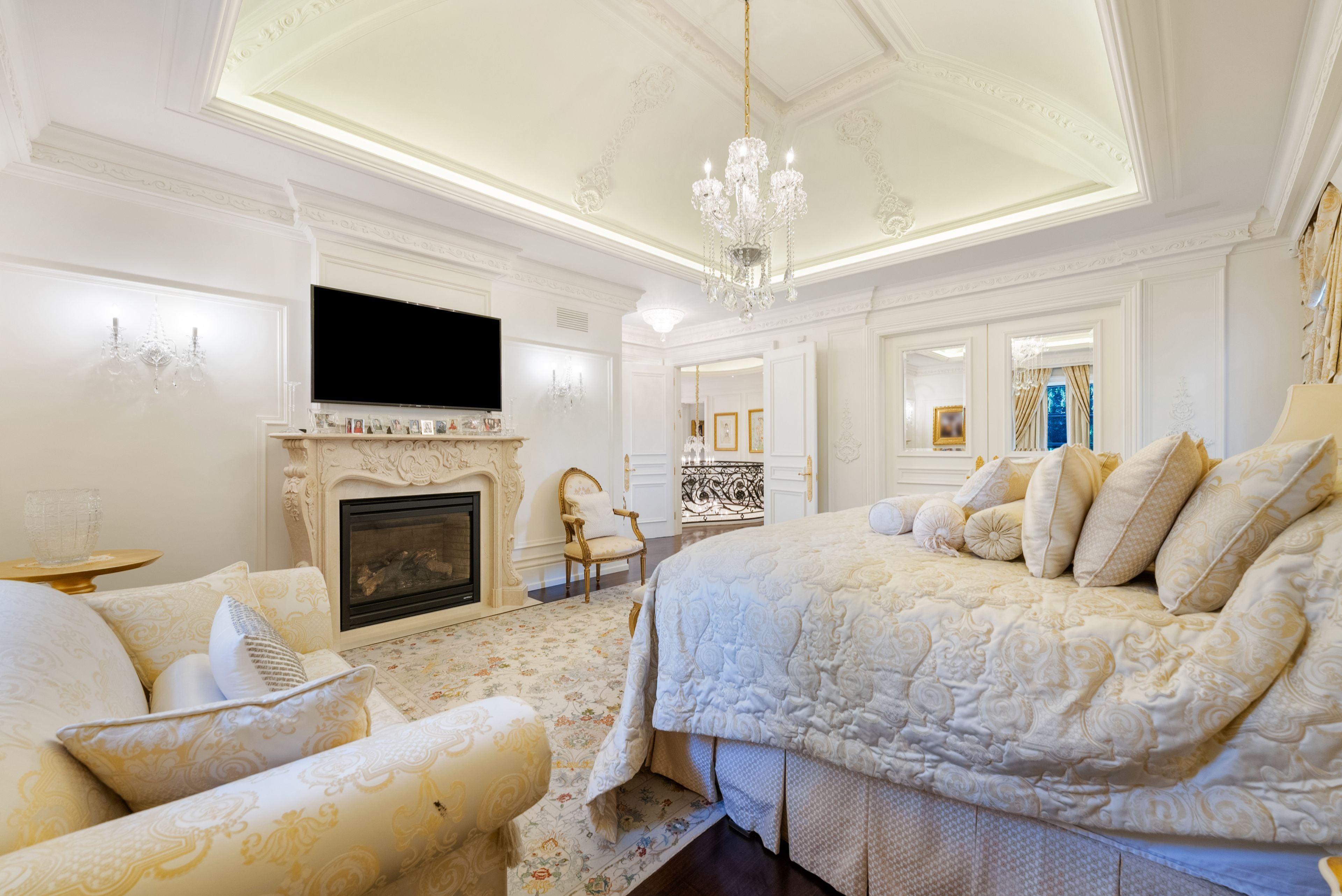 215 Strathallan Wood