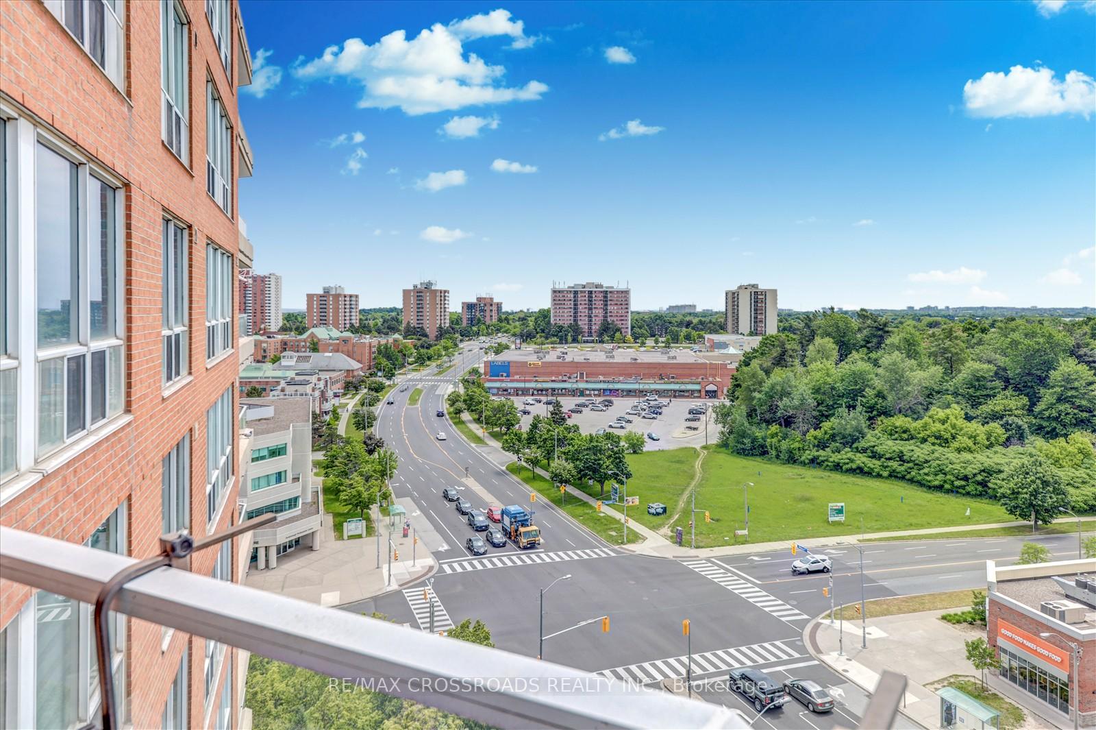 2 Bedrooms Condo at 400 Mclevin, Toronto For sale
