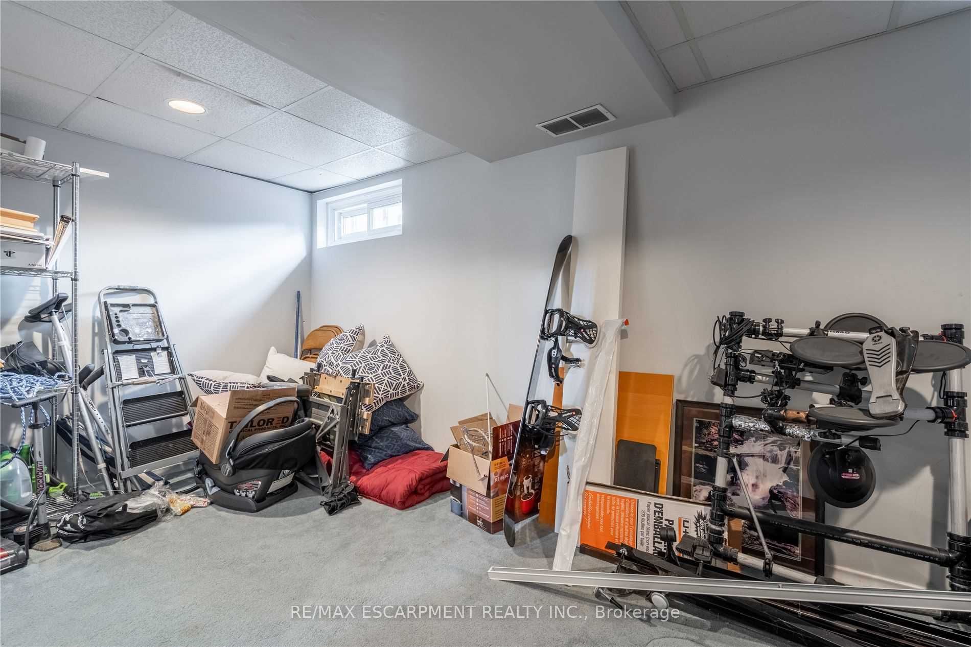 3 Bedrooms Condo at 500 Stone Church,  Hamilton For sale