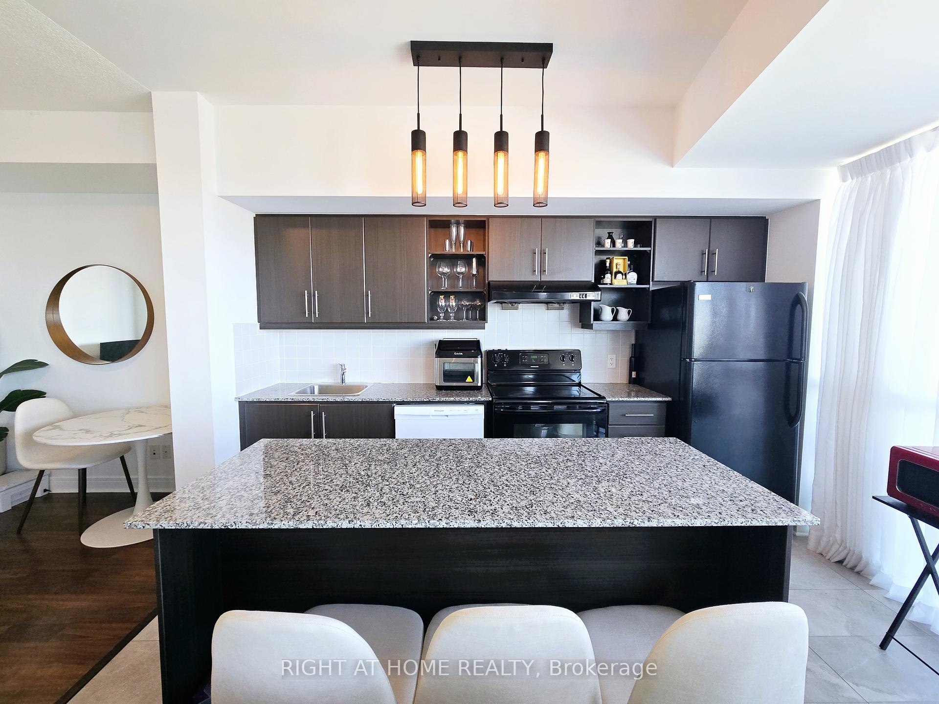 3 Bedrooms Condo at 35 Brian Peck, Toronto For sale