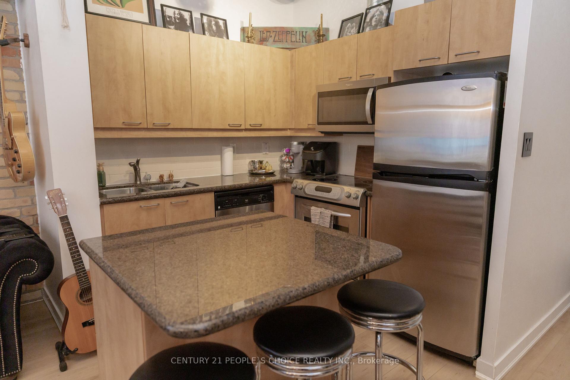 1 Bedroom Condo at 955 Queen,  Toronto For sale