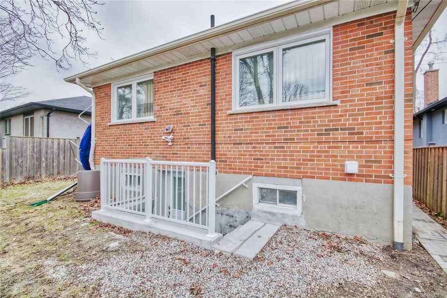 359 Rathburn Road, #Basement