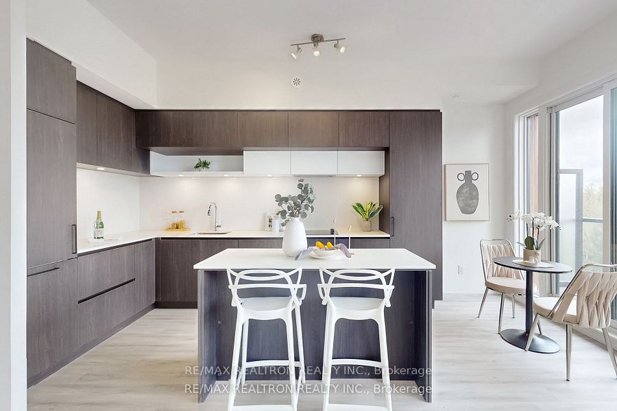 6 Steckley House Lane, #311