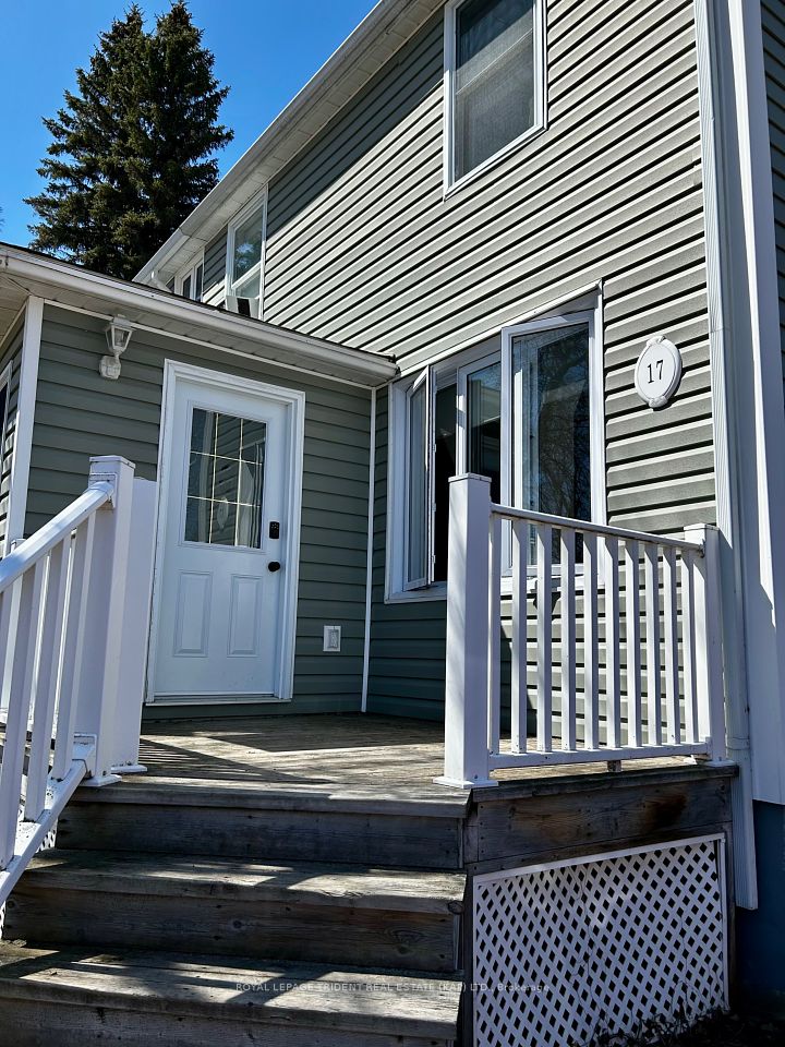 17 Victoria Street, Kapuskasing, ON P5N 1K6