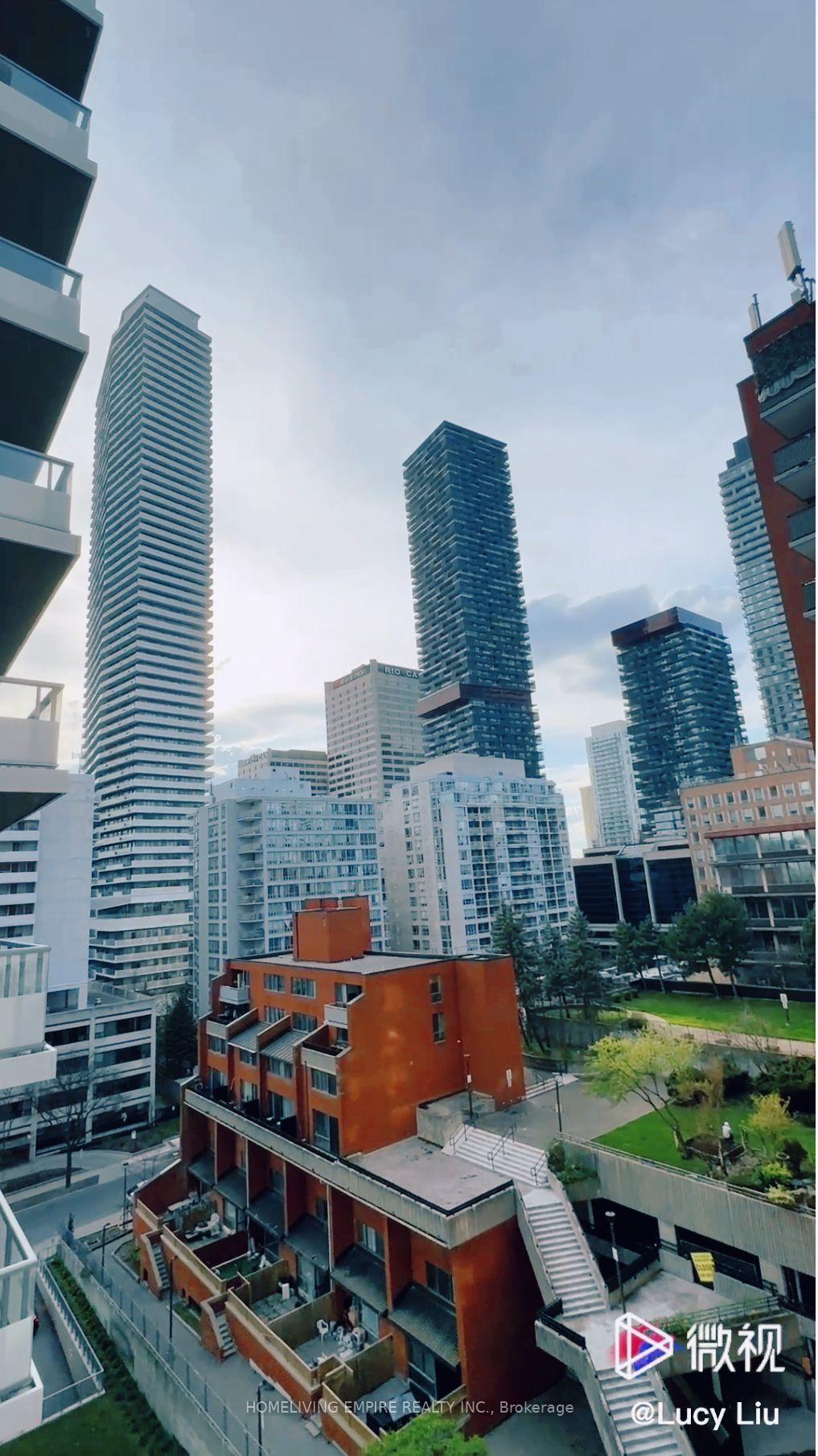 2 Bedrooms Condo at 50 Dunfield, Toronto For sale