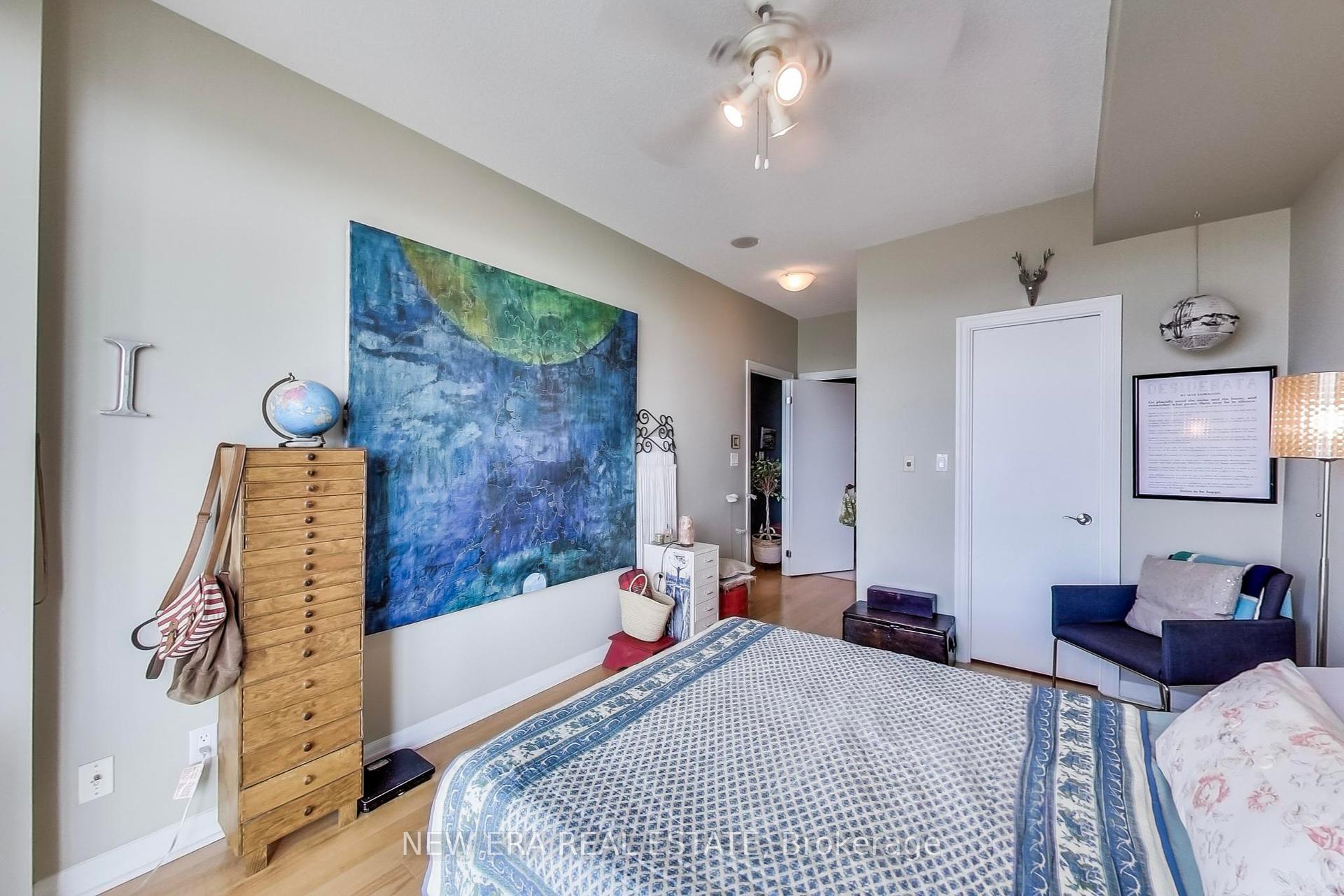 3 Bedrooms Condo at 1359 Rathburn, Mississauga For sale