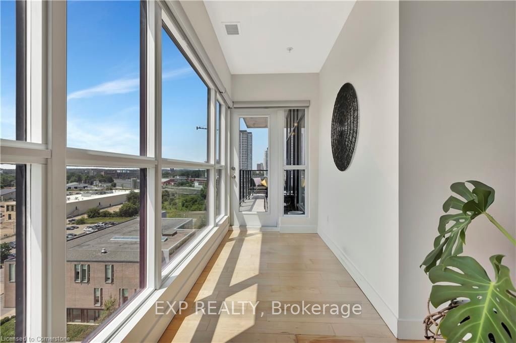 1 Victoria Street S, #1001