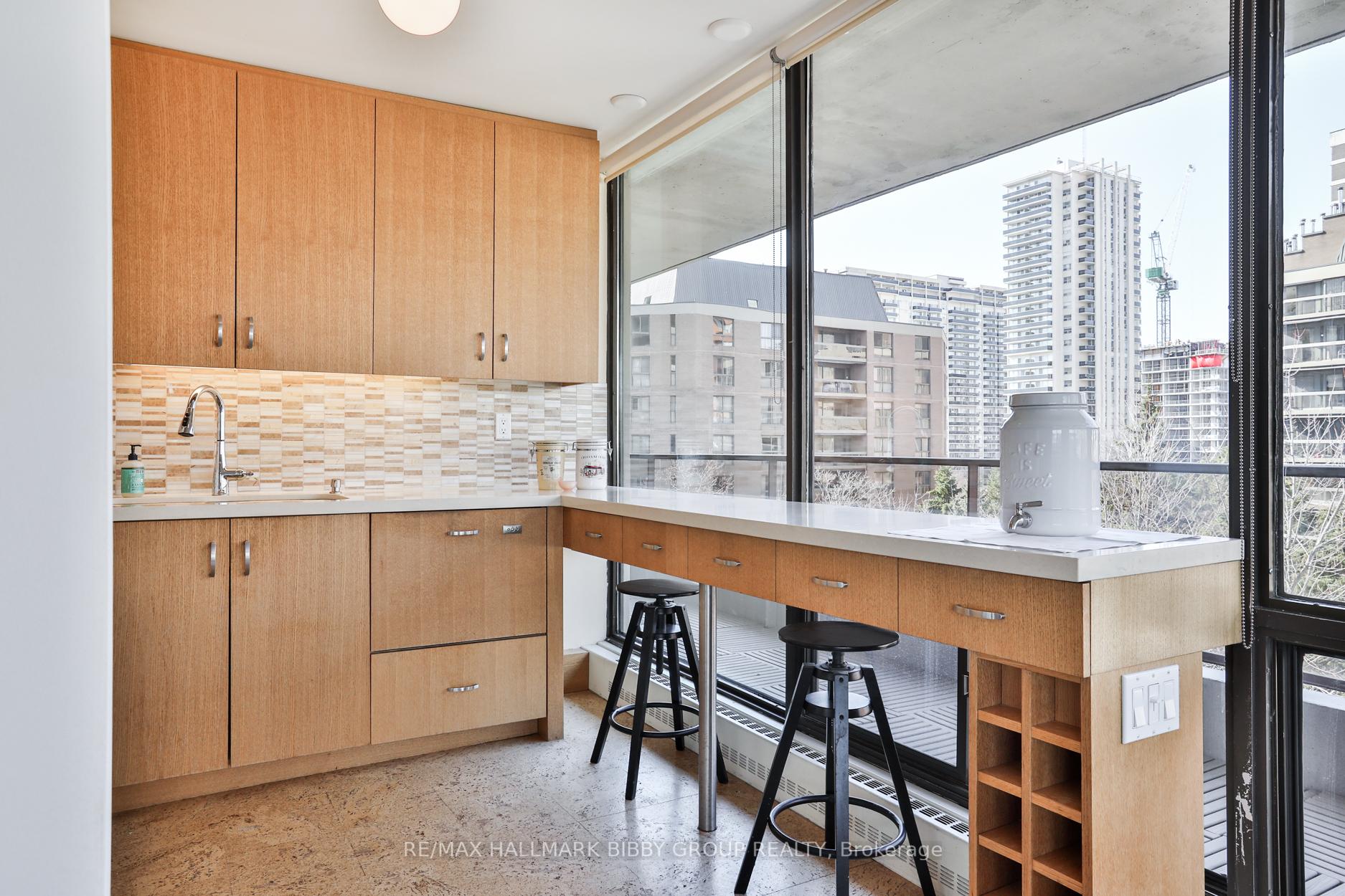 2 Bedrooms Co-op at 20 Avoca, Toronto For sale