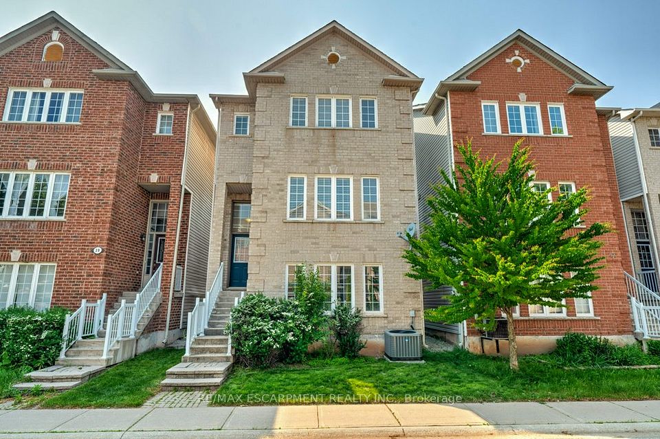 5090 Fairview