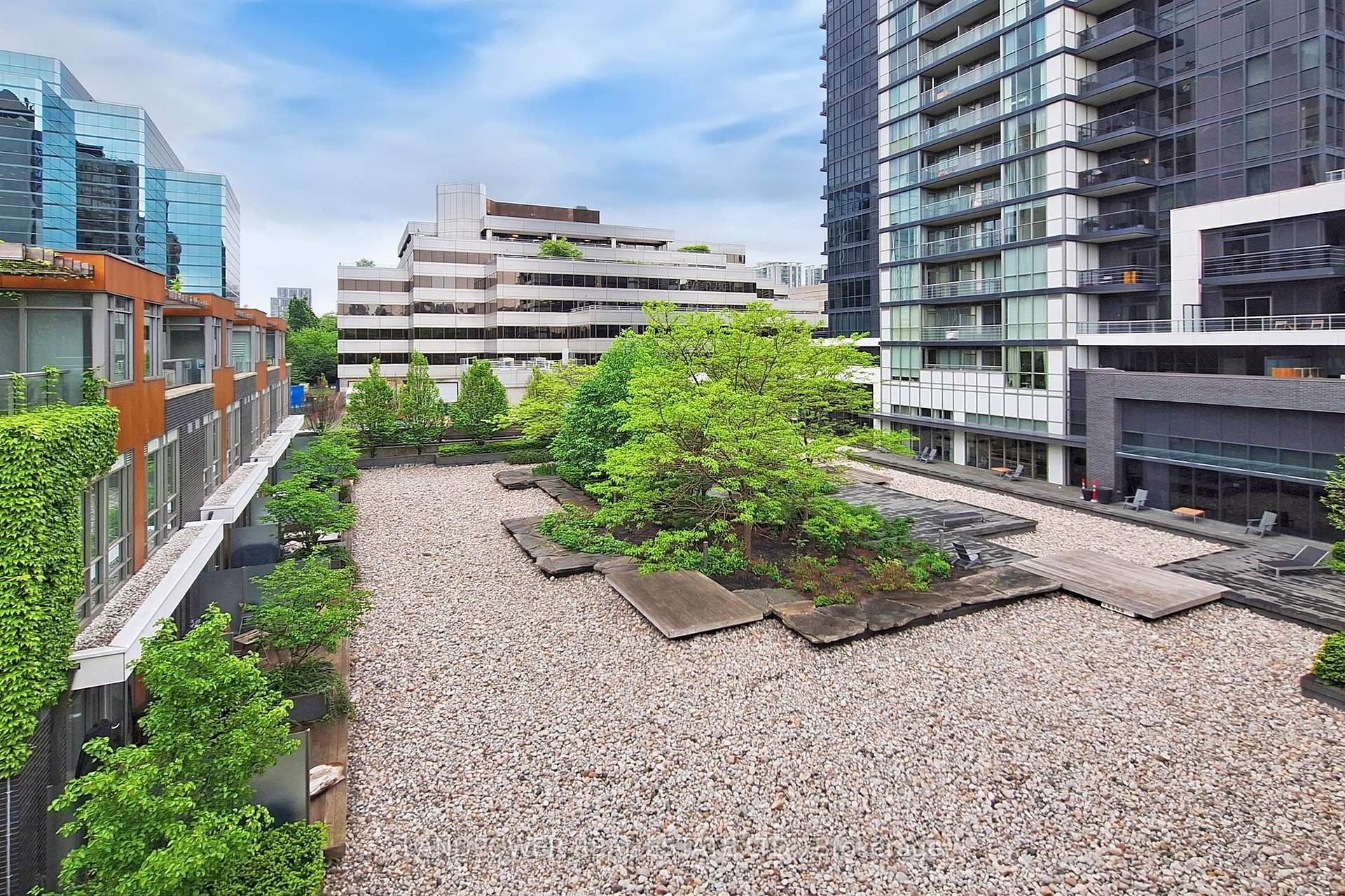4 Bedrooms Condo at 88 Sheppard, Toronto For sale