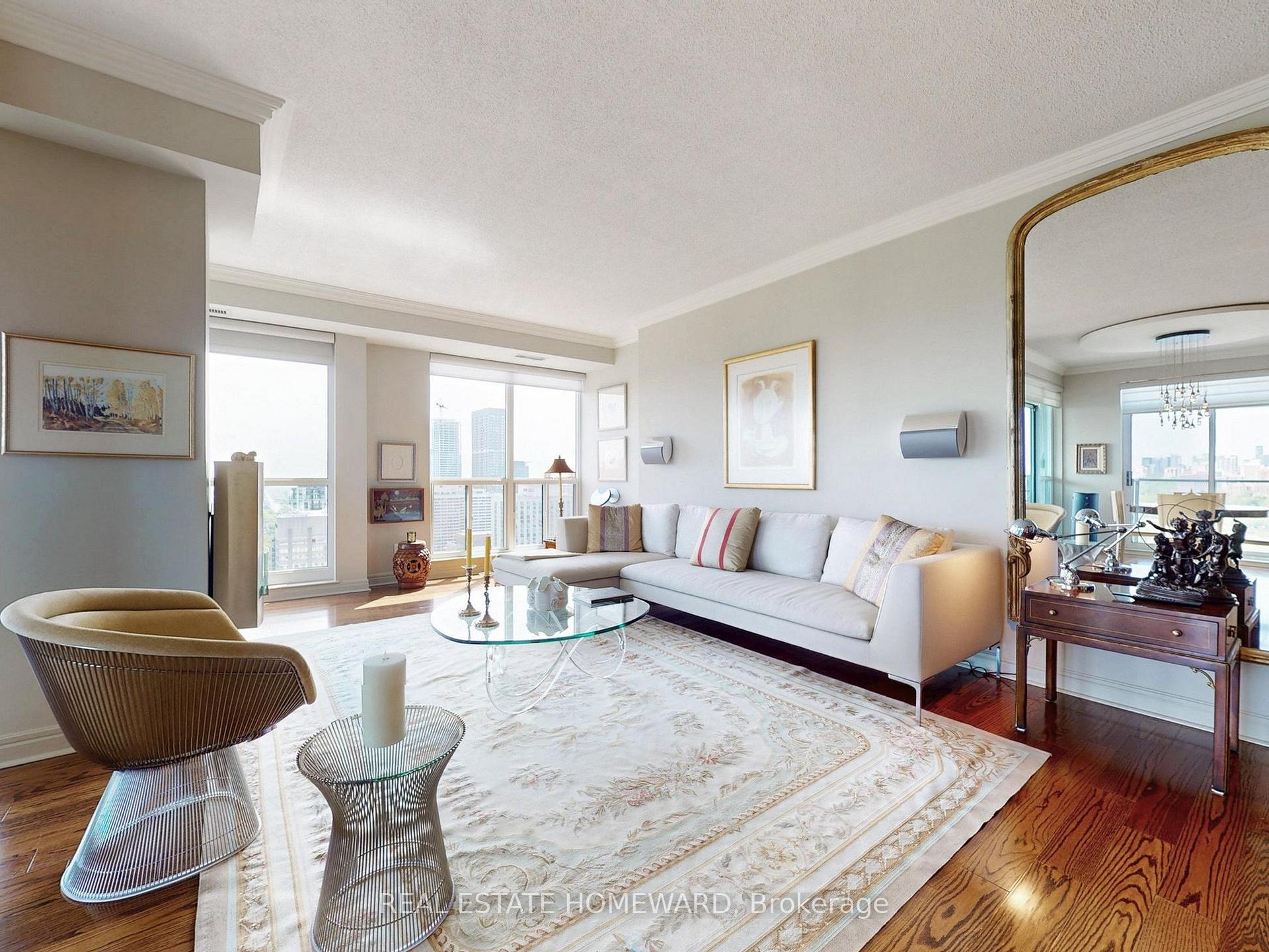 2 Bedrooms Condo at 8 Park, Toronto For sale