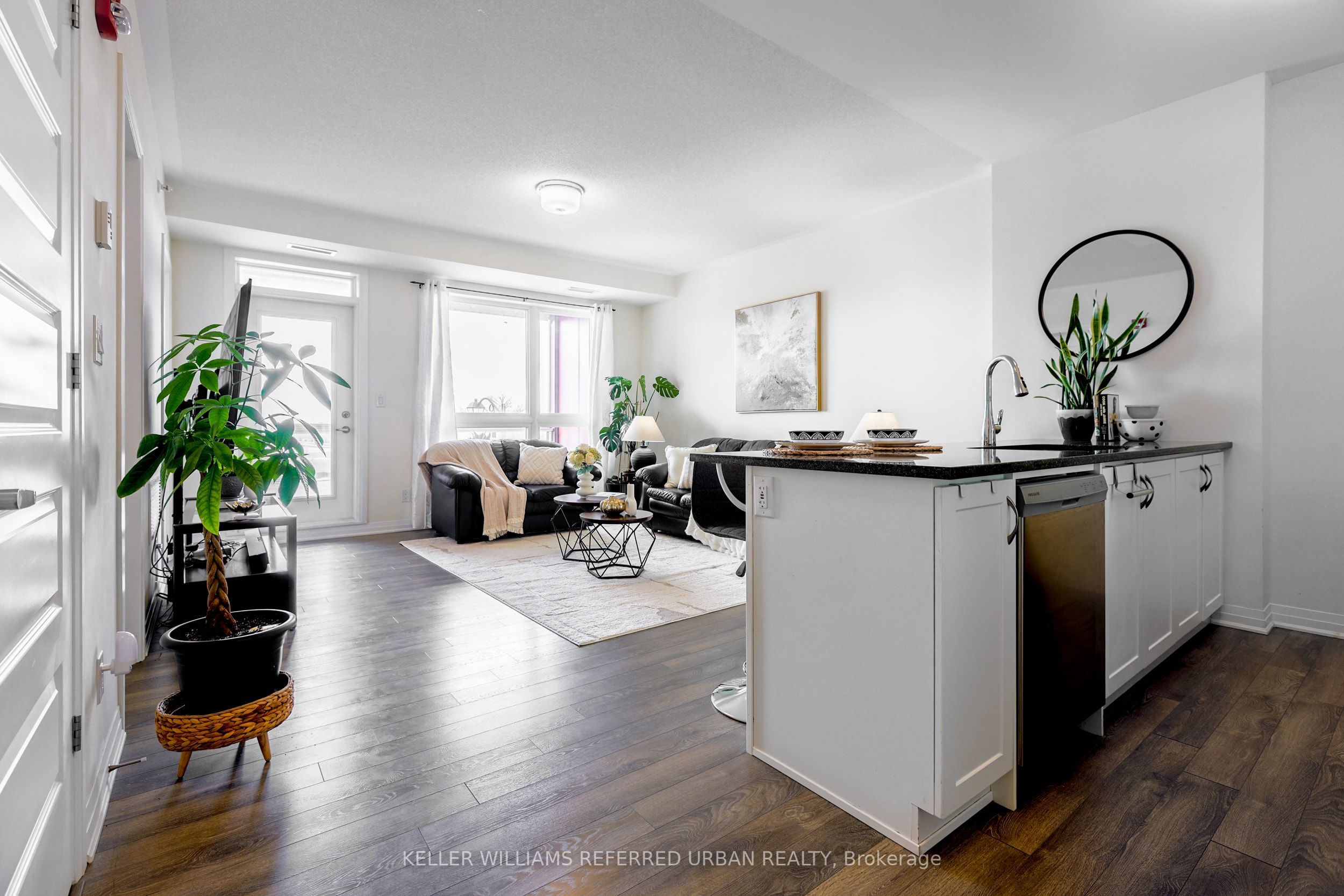 2 Adam Sellers Street, #206