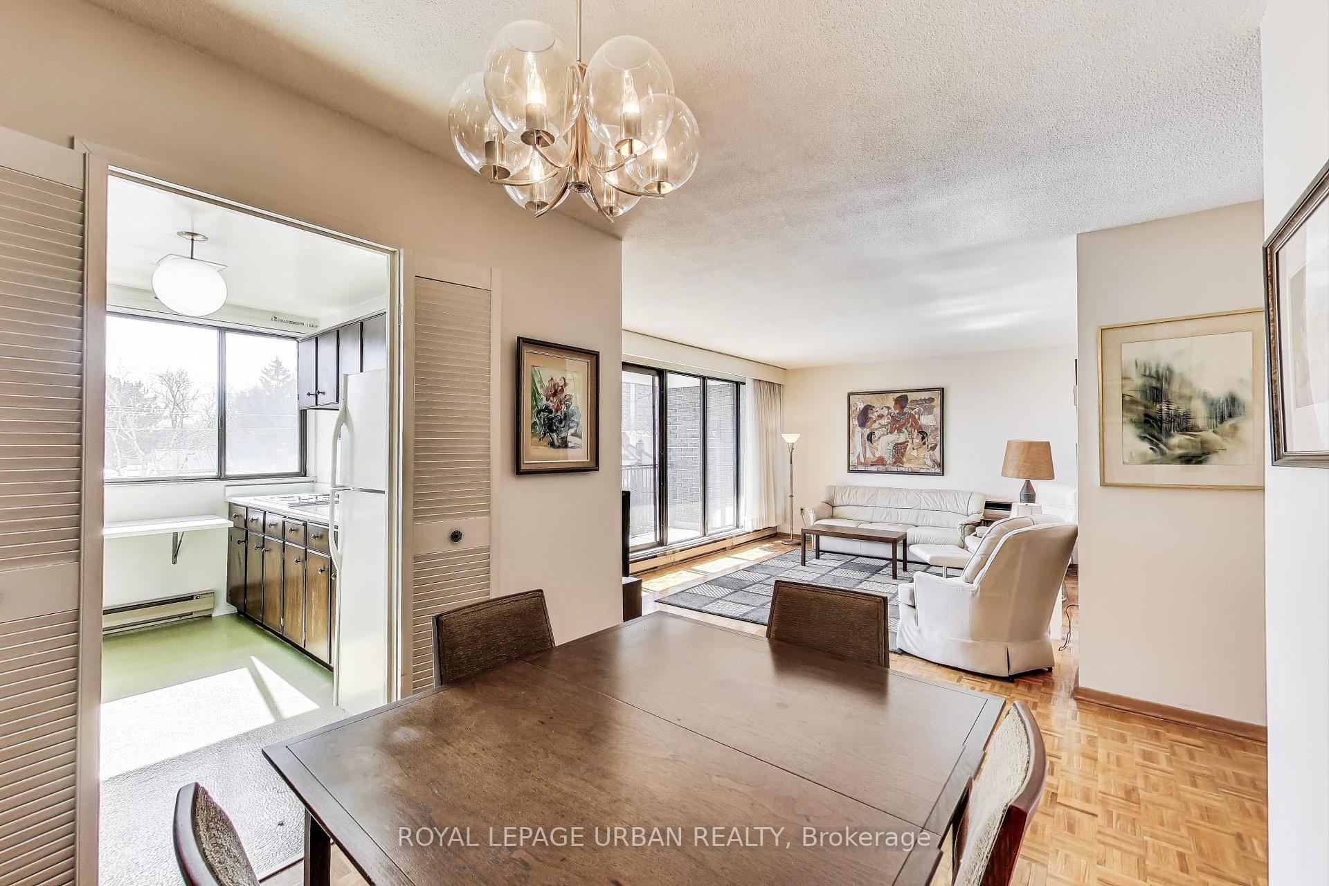2 Bedrooms Condo at 166 Sherwood, Toronto For sale
