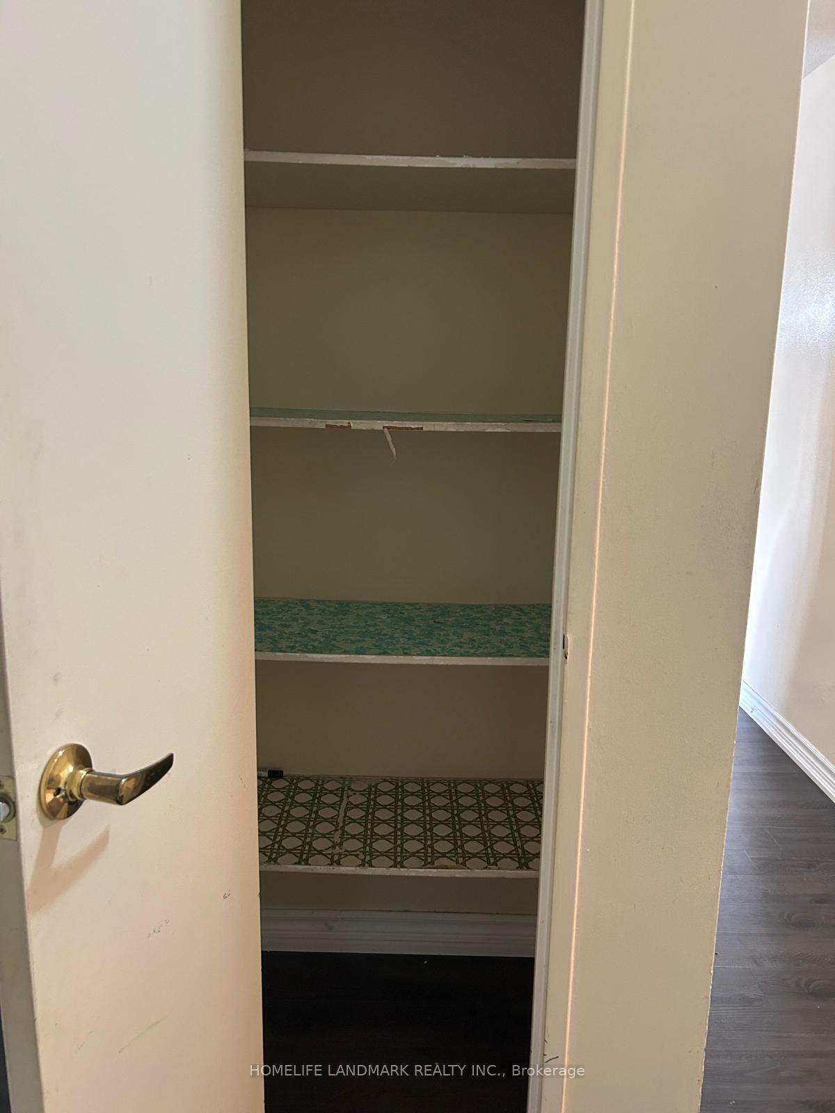 2 Bedrooms Condo at 2835 Islington, Toronto For sale