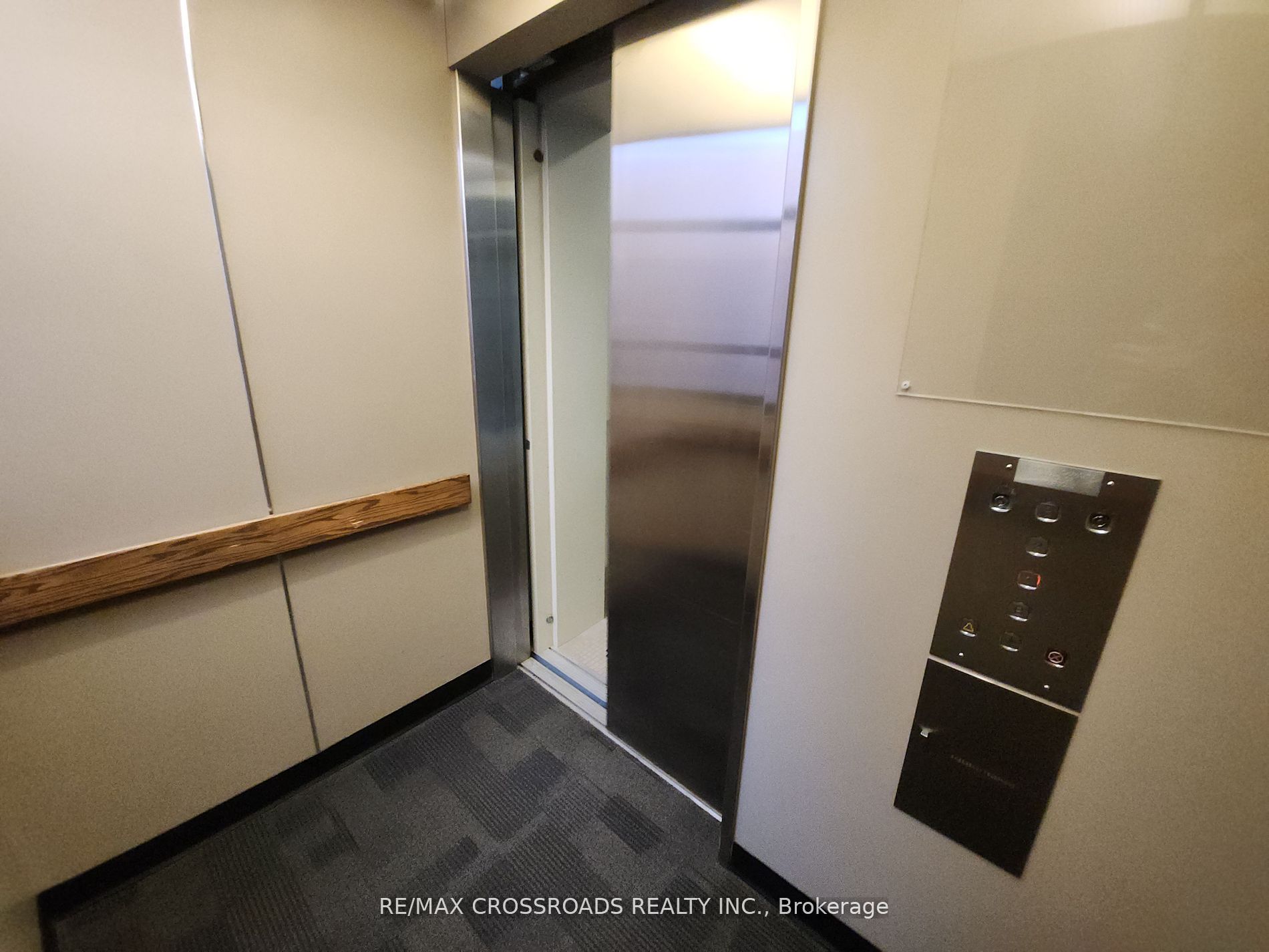 50 Dunlop Street E, #120