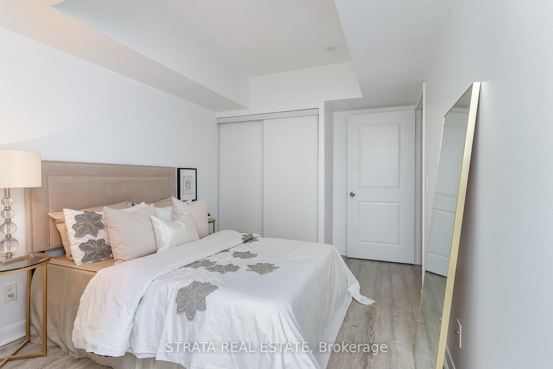 3 Bedrooms Condo at 4978 Yonge, Toronto For sale