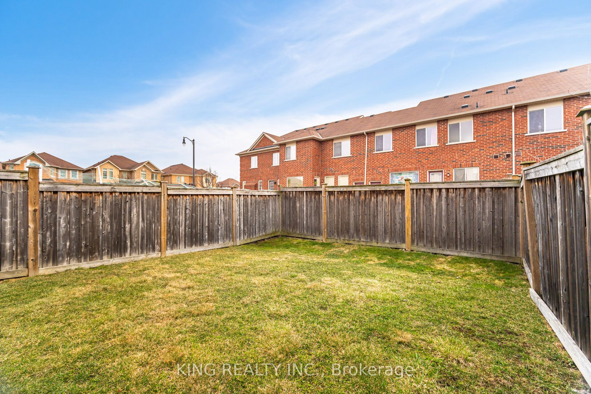 6 Nutwood Way, Brampton, ON L6R 0X7