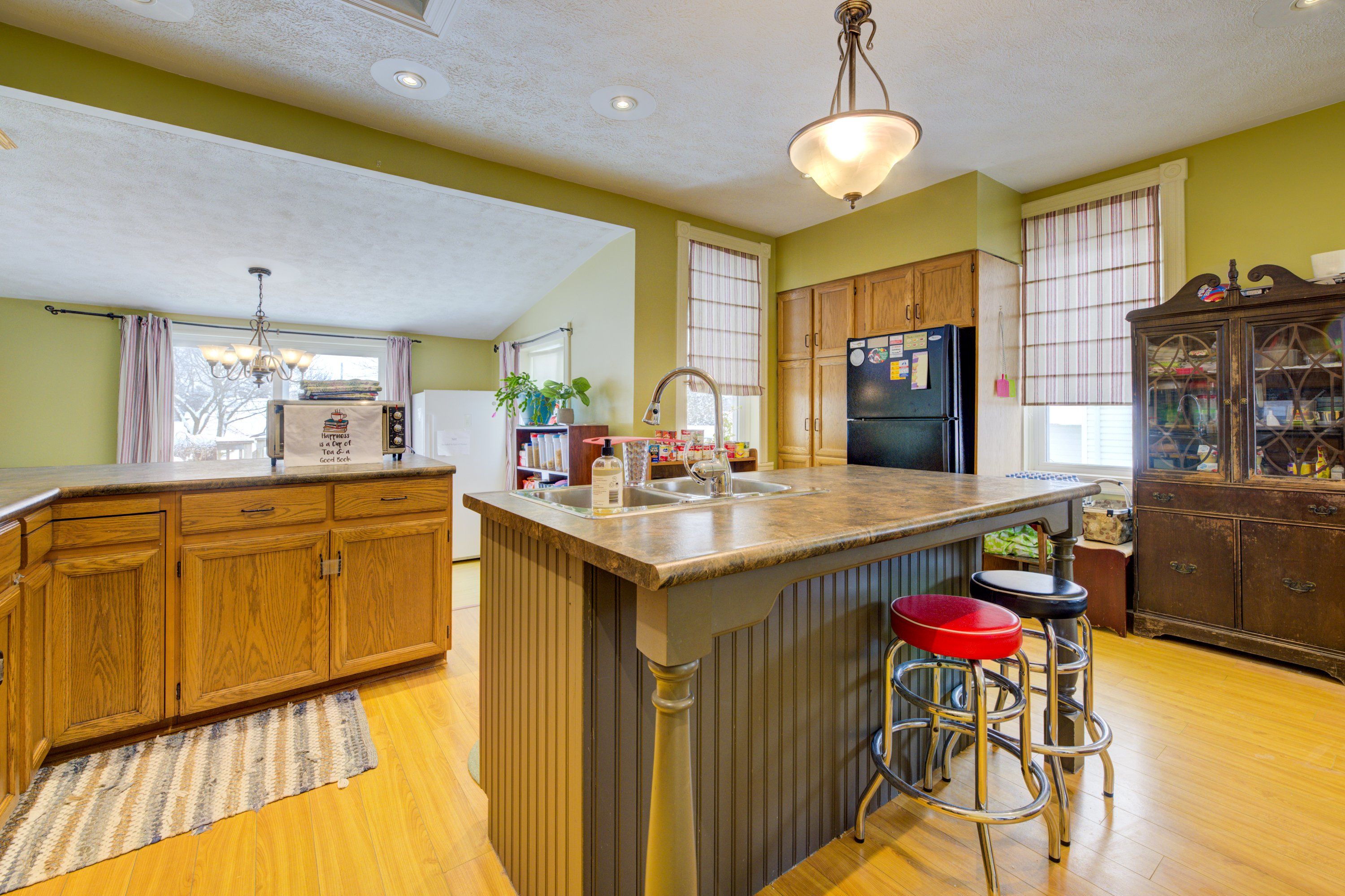 541 9th Street