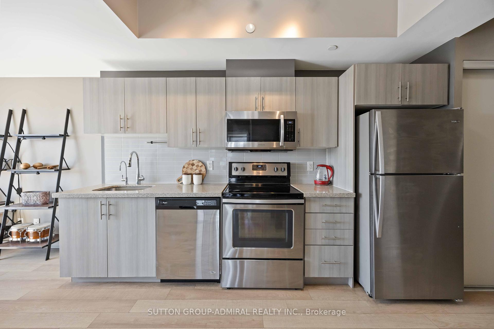 2 Bedrooms Condo at 16 MCADAM, Toronto For sale