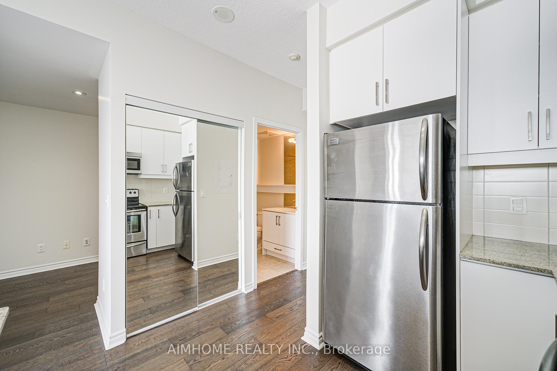 2 Bedrooms Condo at 2885 Bayview, Toronto For sale