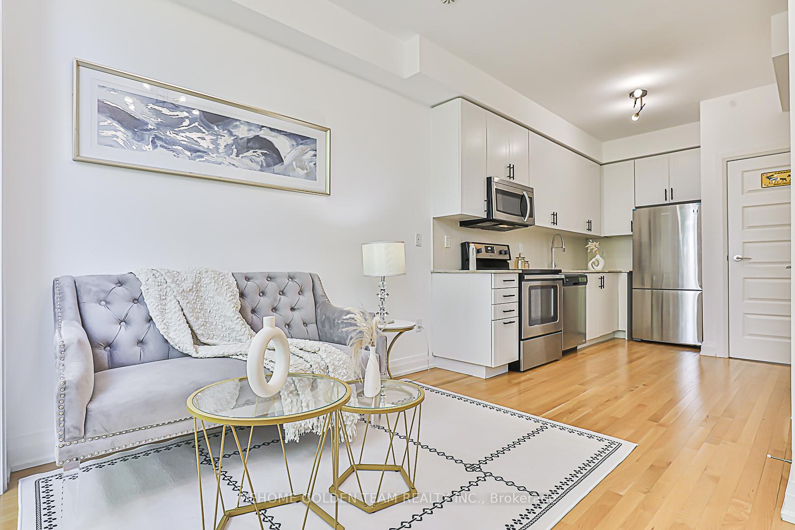 1 Bedroom Condo at 23 Eldora, Toronto For sale