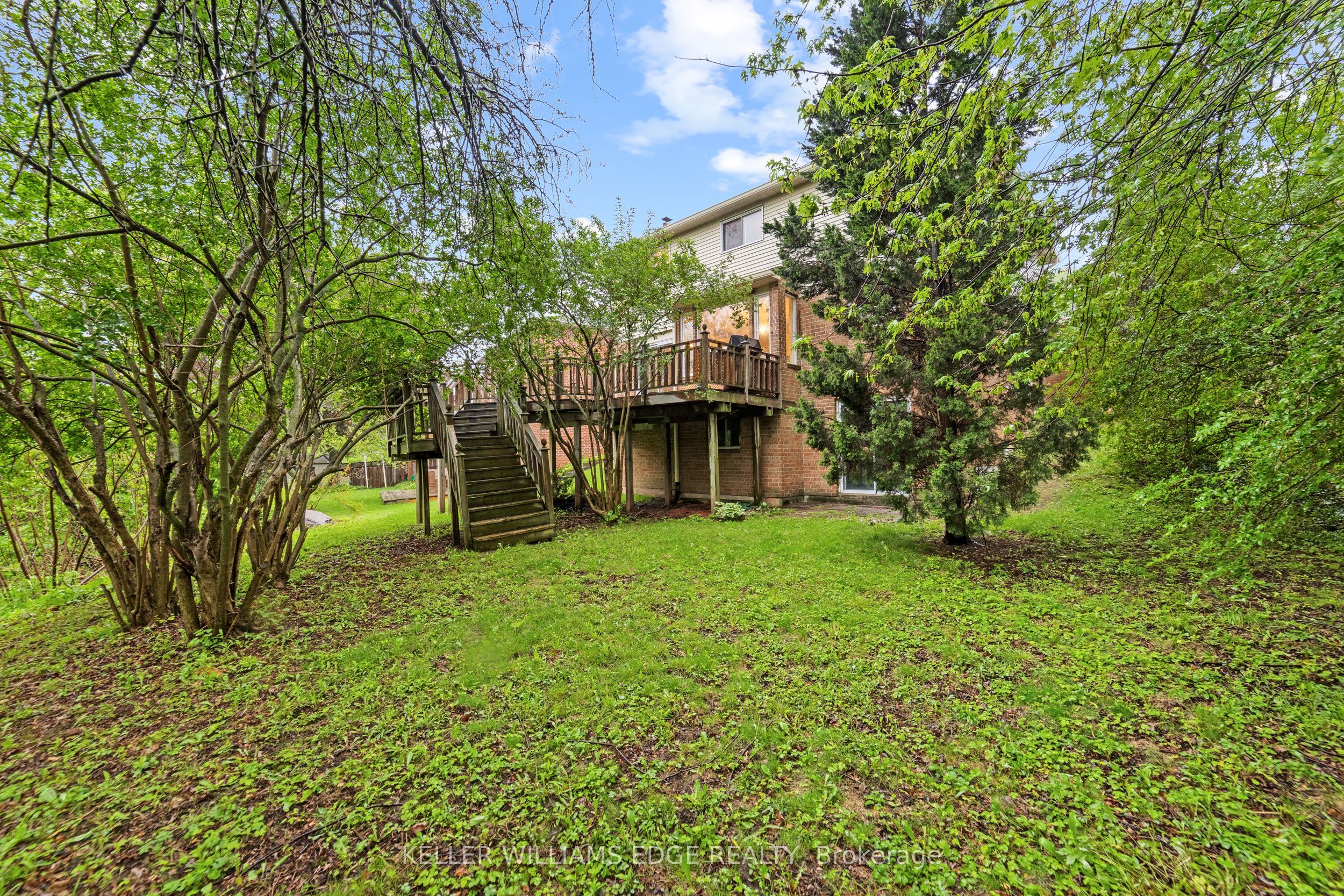 2095 Fallingbrook Court