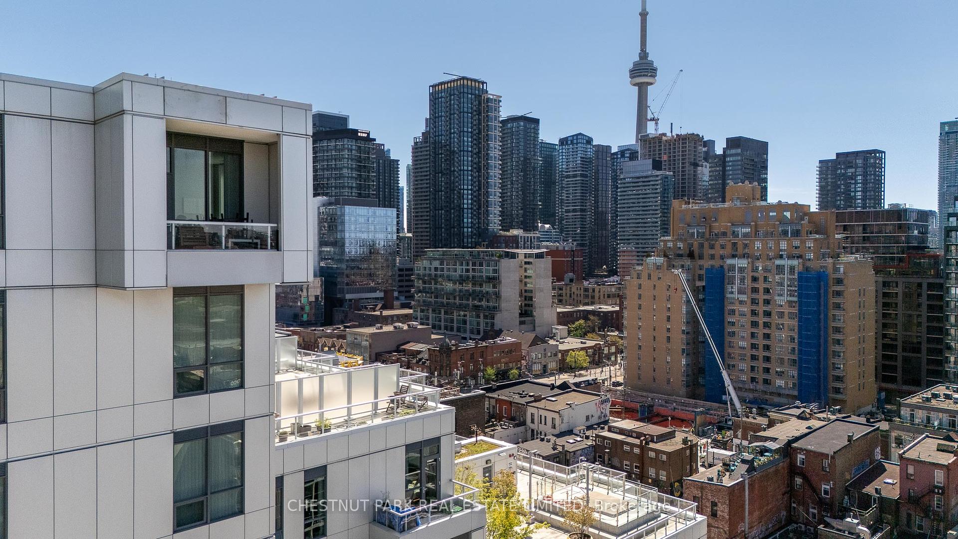 3 Bedrooms Condo at 38 Cameron, Toronto For sale