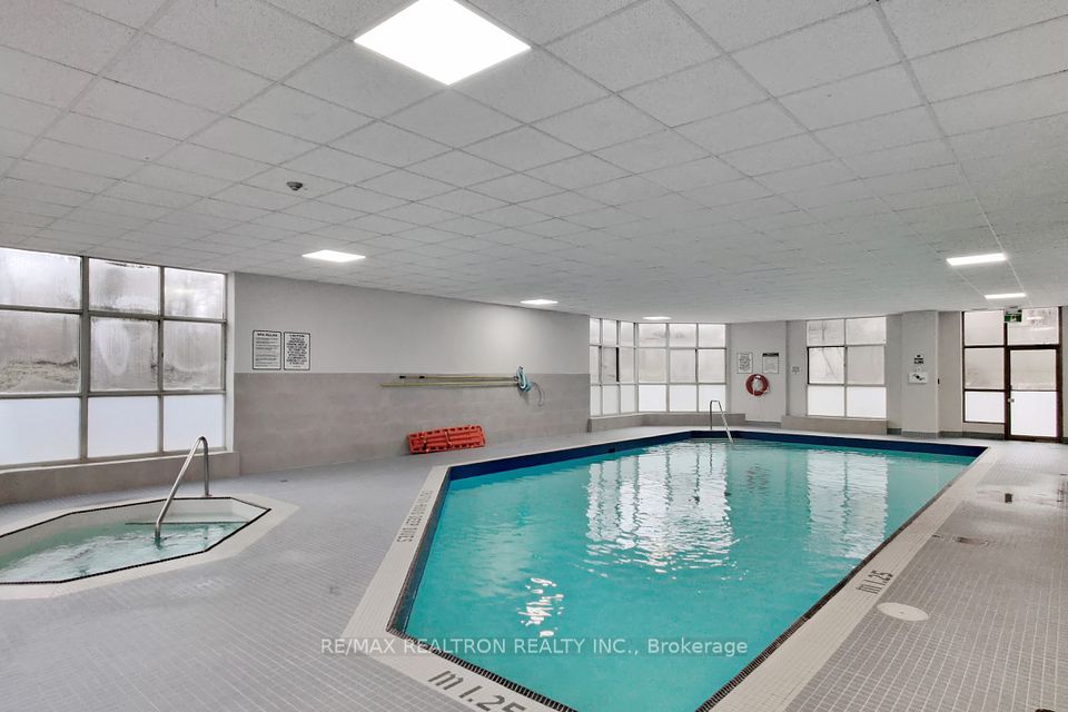 https://trreb-image.ampre.ca/Wmb14REOS5Kt0DzyFnm5ELdcXxJ9lg6xOKlwLHkHSSE/rs:fit:960:960/wm:.5:so:0:50:.4/wmsh:10/wmt:PHNwYW4gZm9yZWdyb3VuZD0nd2hpdGUnIGZvbnQ9JzY4Jz5SRS9NQVggUkVBTFRST04gUkVBTFRZIElOQy4sIEJyb2tlcmFnZTwvc3Bhbj4/L3RycmViL2xpc3RpbmdzLzQwLzkwLzY3Lzk1L3AvNGM2MTY5YmItZTEyMi00NGJjLWJmZmItYzQyNGM2NGUyMjg1LmpwZw.jpg
