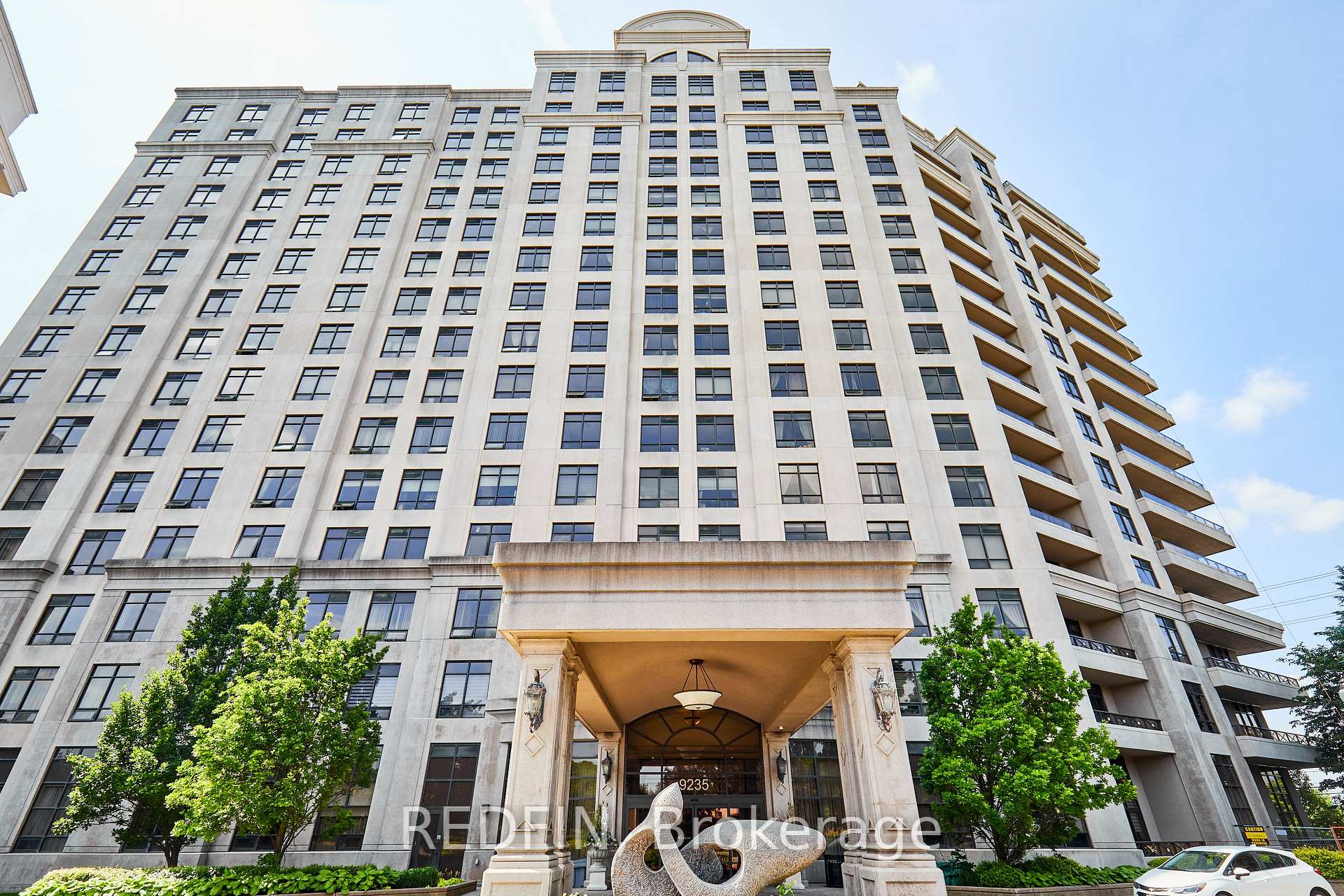 2 Bedrooms Condo at 9235 Jane, Vaughan For sale
