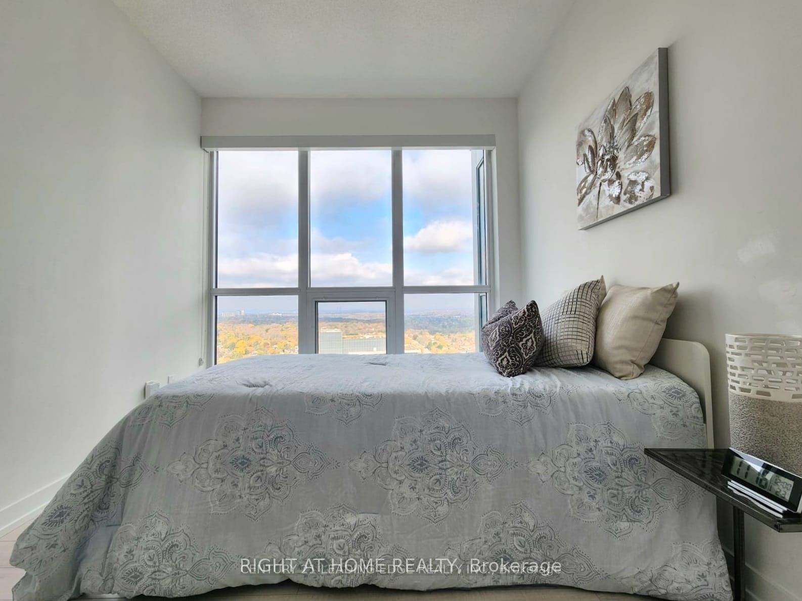 115 Mcmahon Drive, #2903