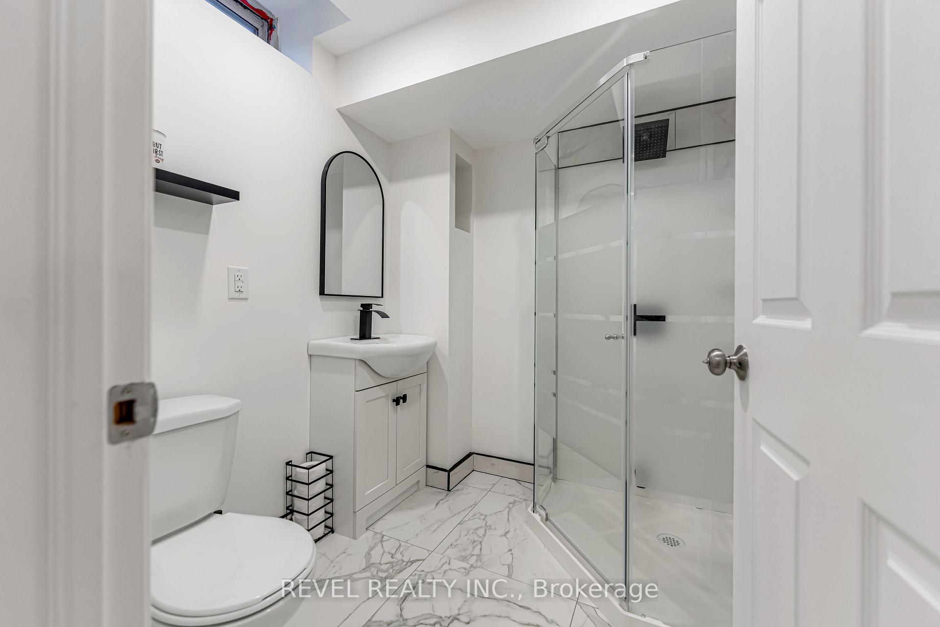 3 Bedrooms Condo at 288 Glover, Hamilton For sale