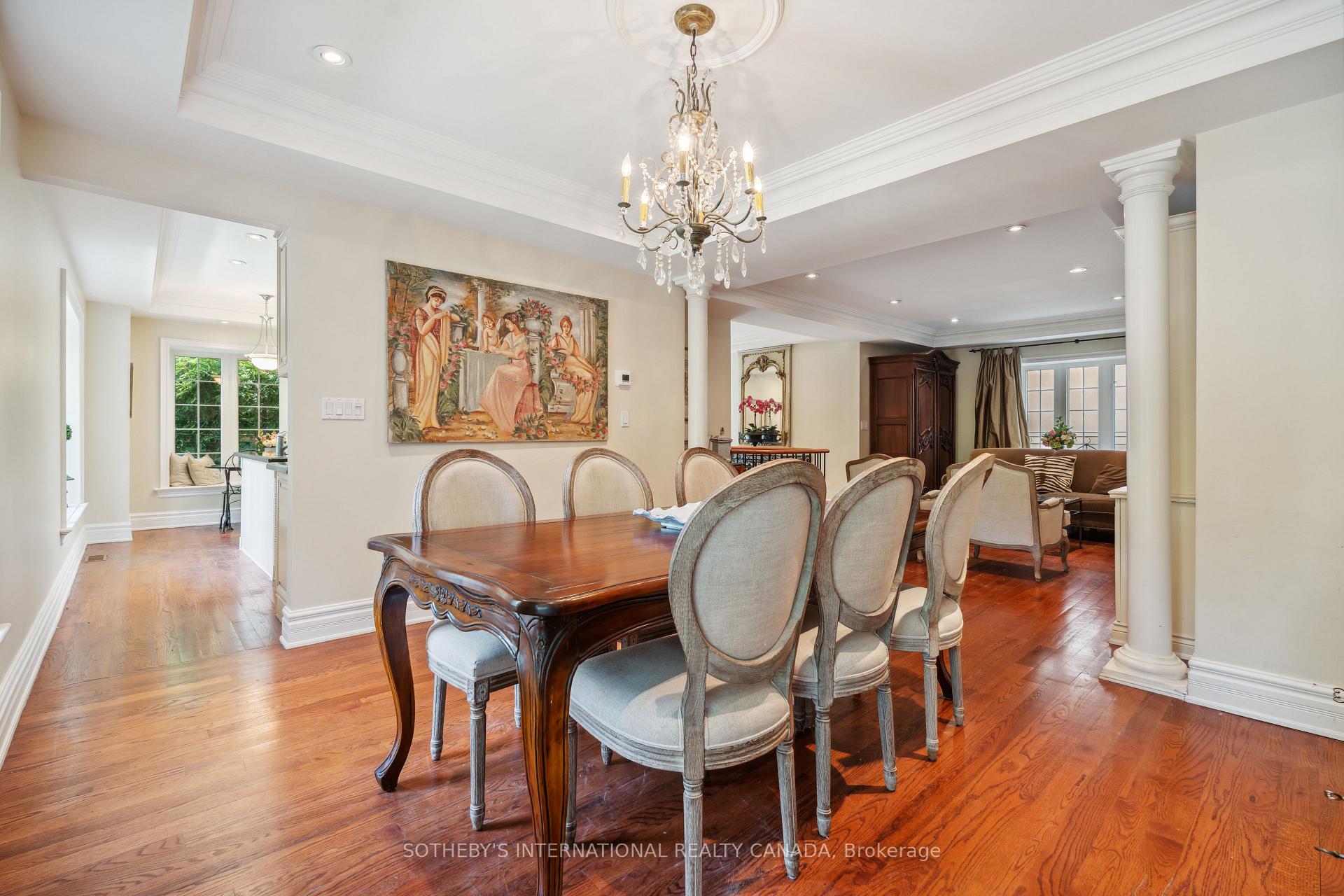 3 Bedrooms Condo at 16 Relmar, Toronto For sale