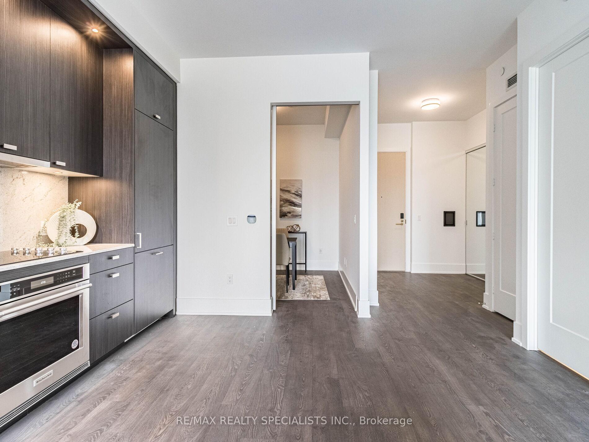 3 Bedrooms Condo at 480 Front,  Toronto For sale