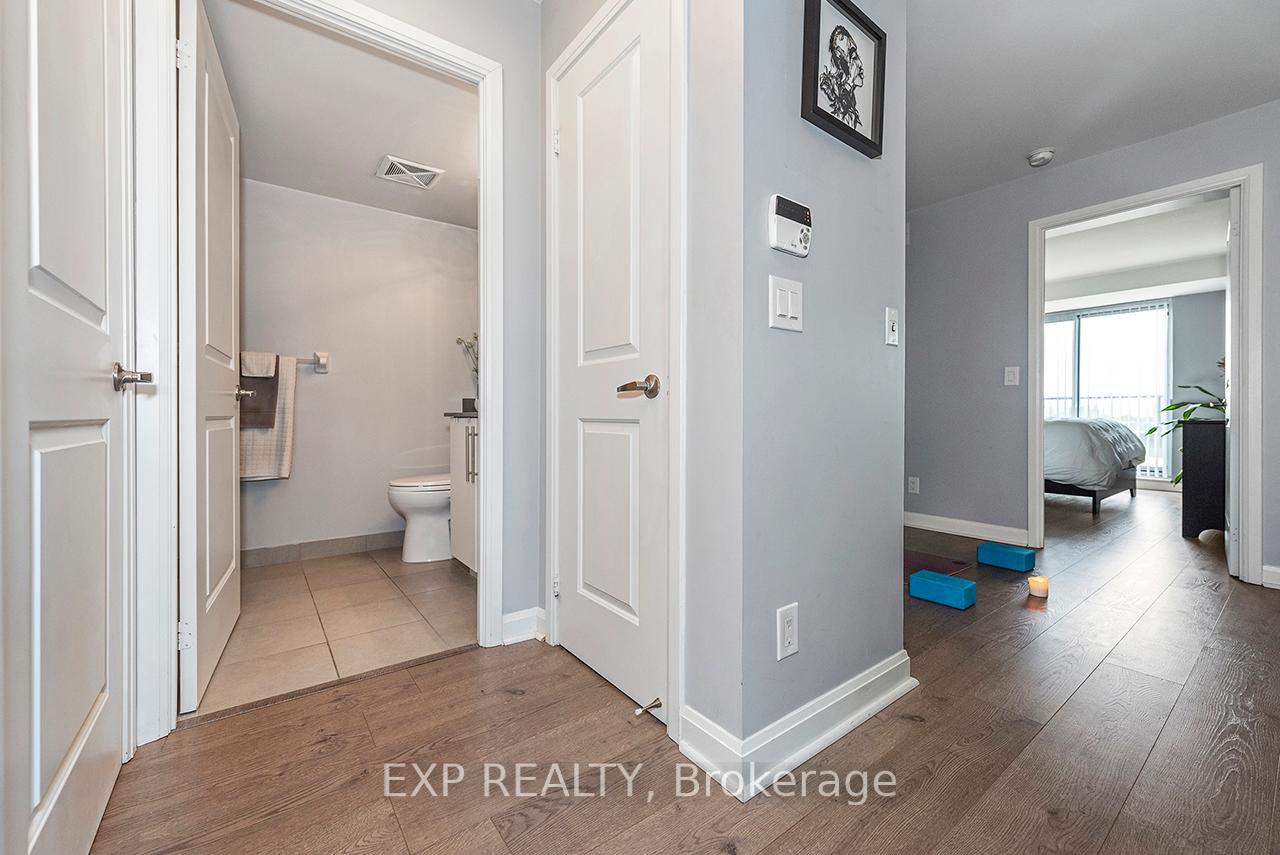 2 Bedrooms Condo at 1 Michael Power, Toronto For sale