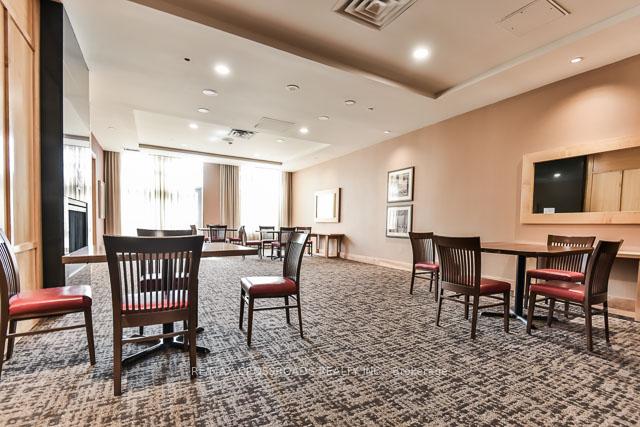 1 Bedroom Condo at 8 Mondeo, Toronto For sale