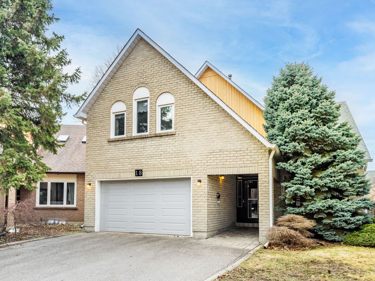18 Finlayson Court W