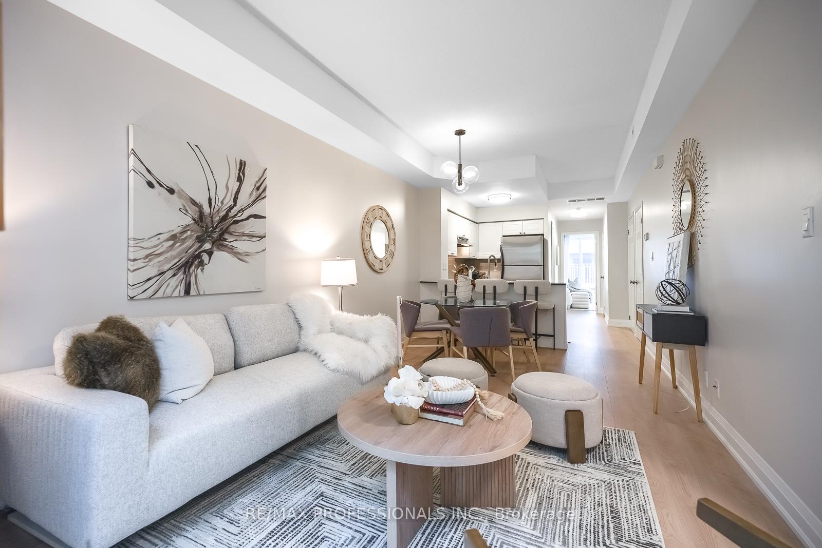 2 Bedrooms Condo at 36 Stadium, Toronto For sale
