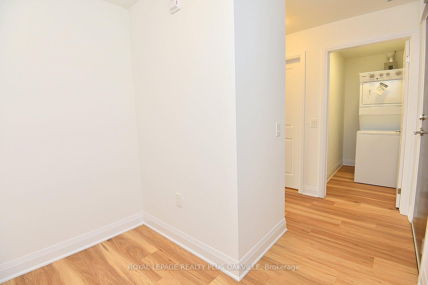 1 Bedroom Condo at 1936 Rymal, Hamilton For sale