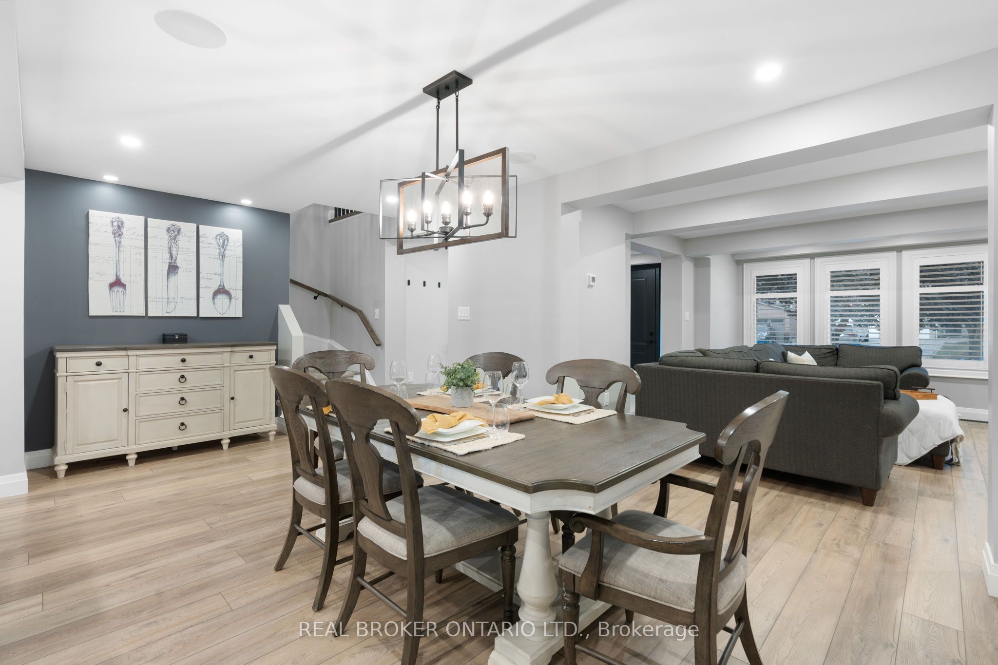 3 Oak Ridge Court