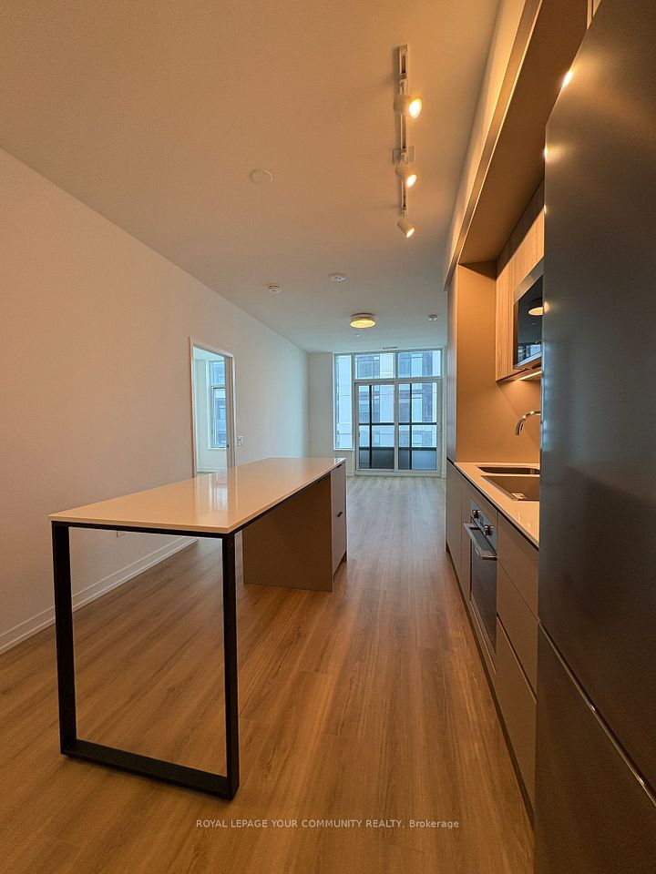 2485 Eglinton