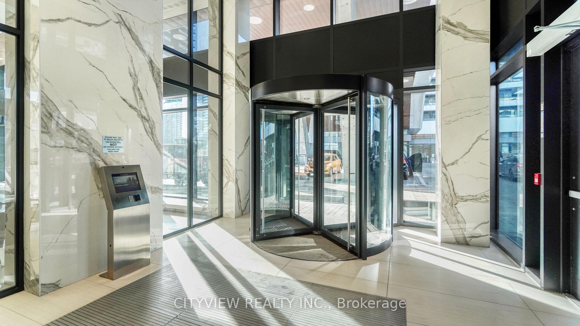2 Bedrooms Condo at 20 Shore Breeze, Toronto For sale