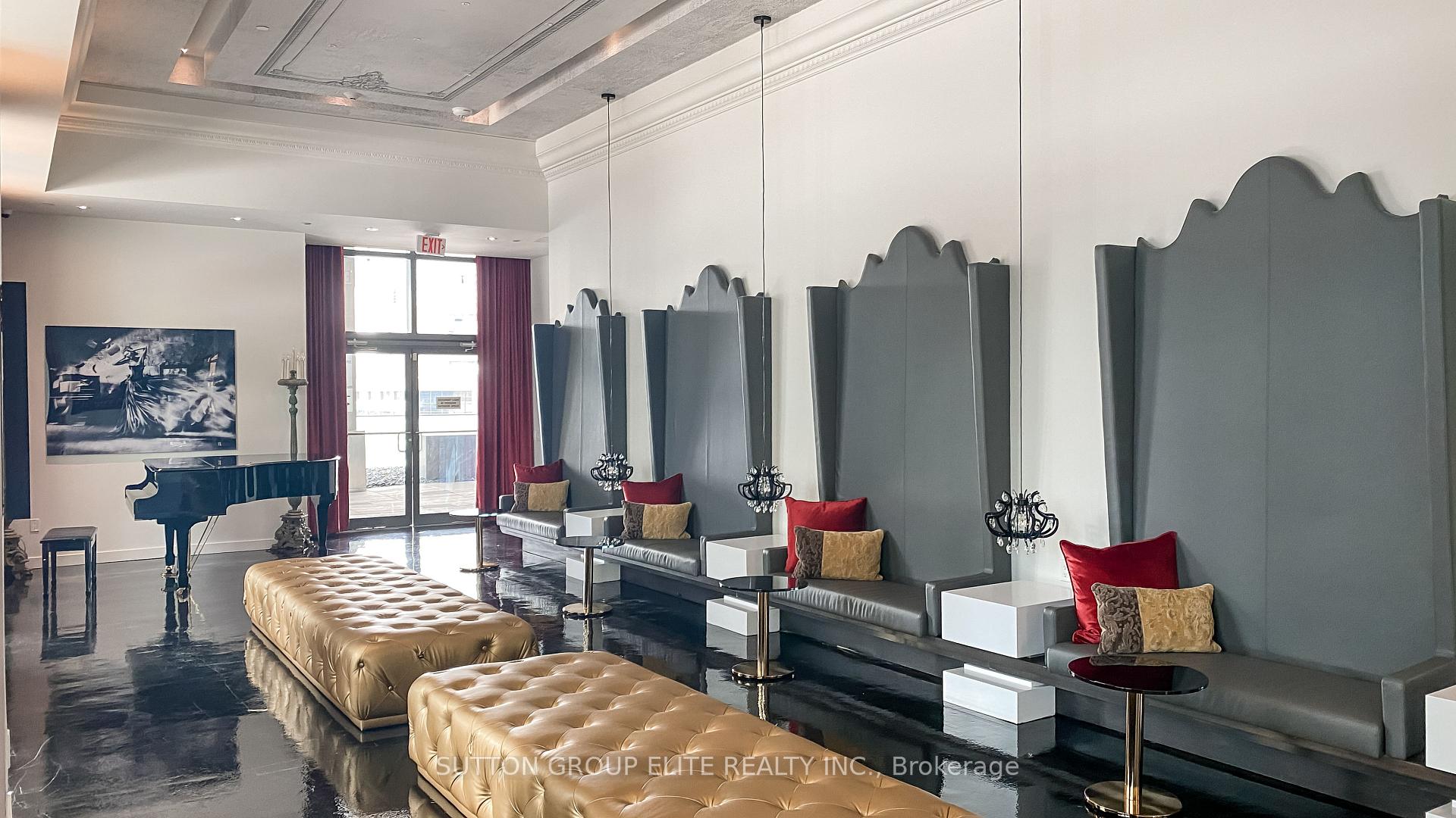 2 Bedrooms Condo at 197 YONGE, Toronto For sale