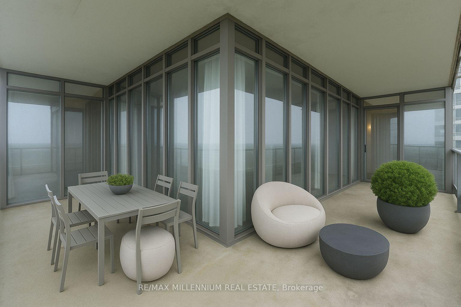 3 Bedrooms Condo at 90 Park Lawn, Toronto For sale