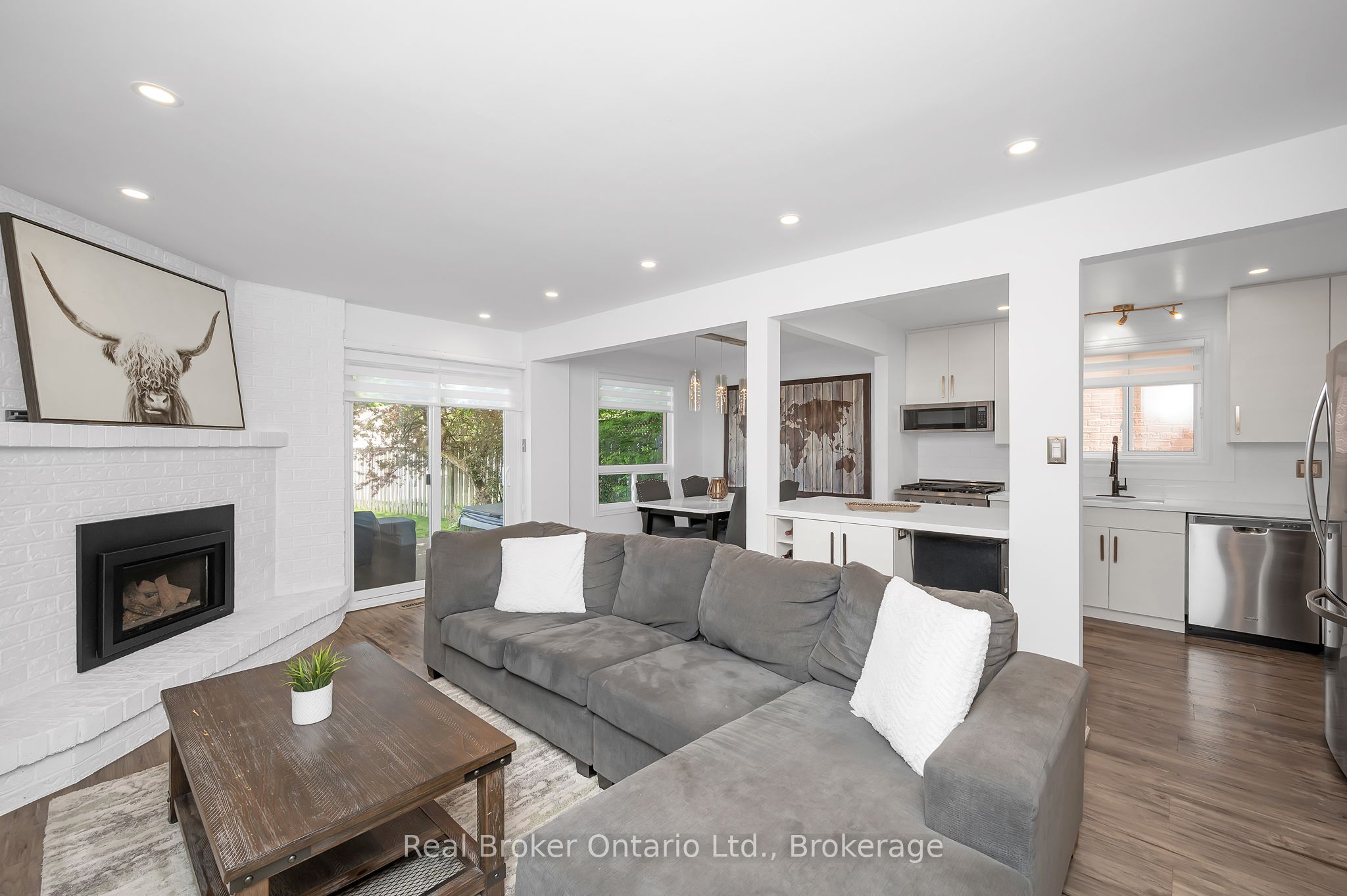 353 Macintosh Drive