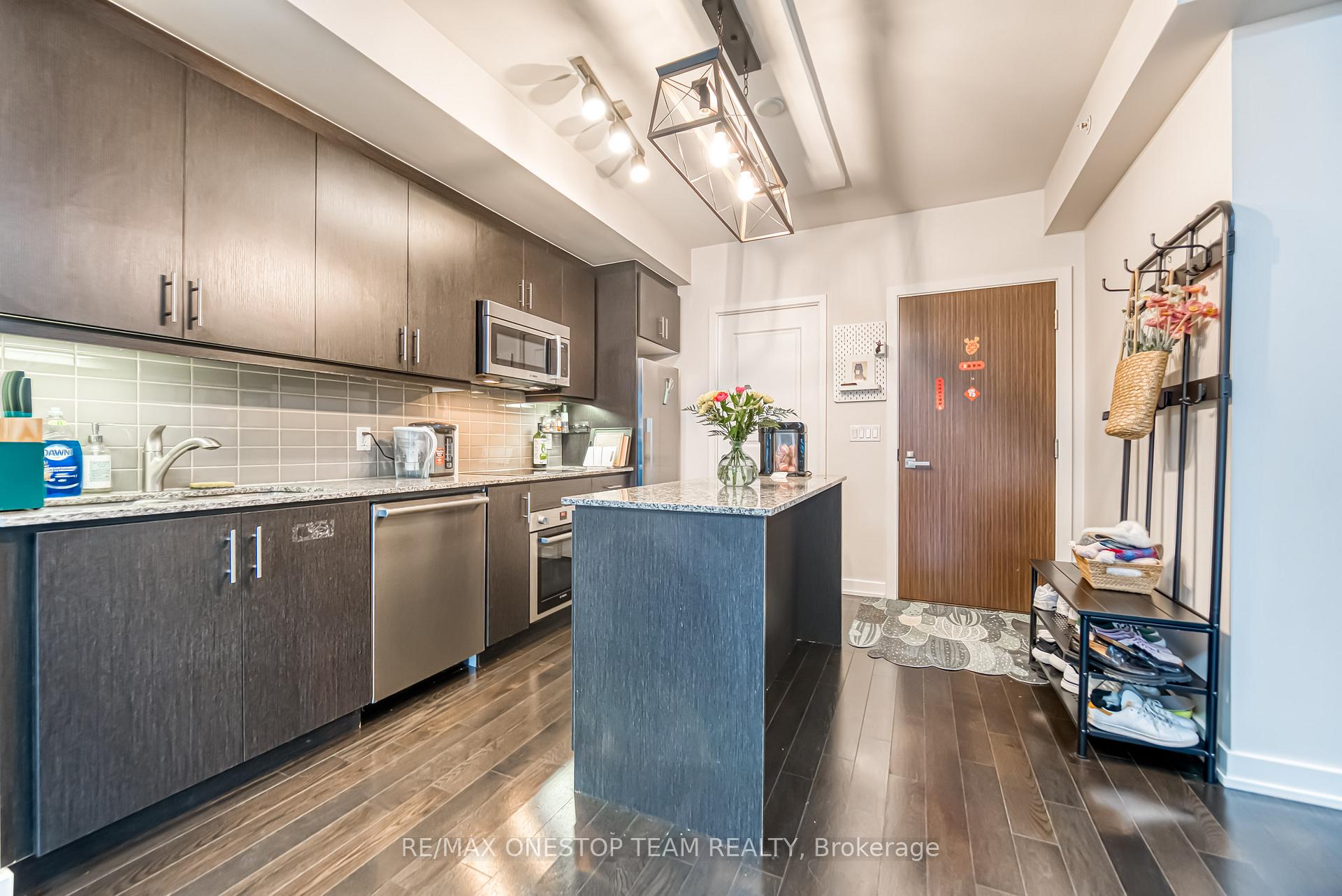 2 Bedrooms Co-op at 1 The Esplanade, Toronto For sale