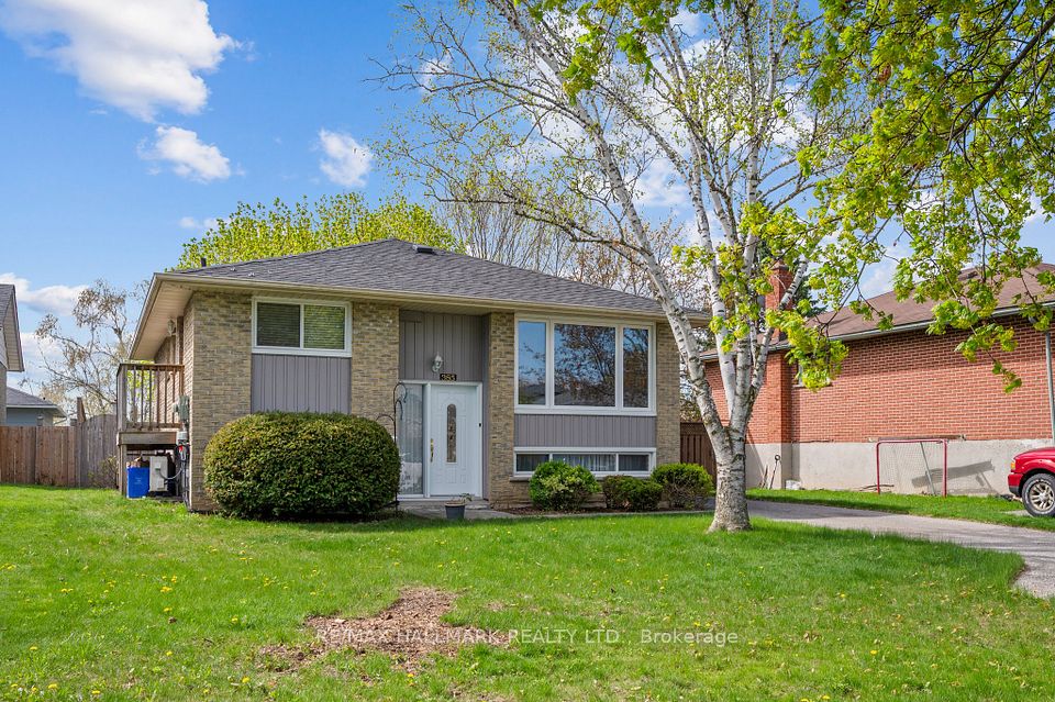 385 Lambeth