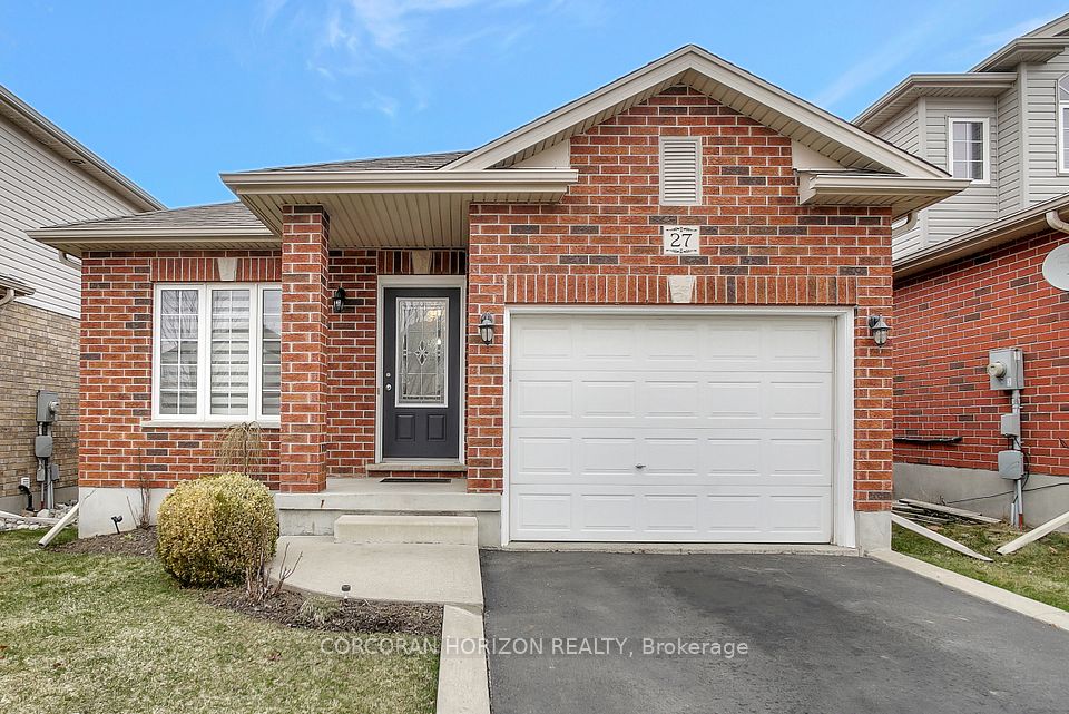 27 Broadoaks