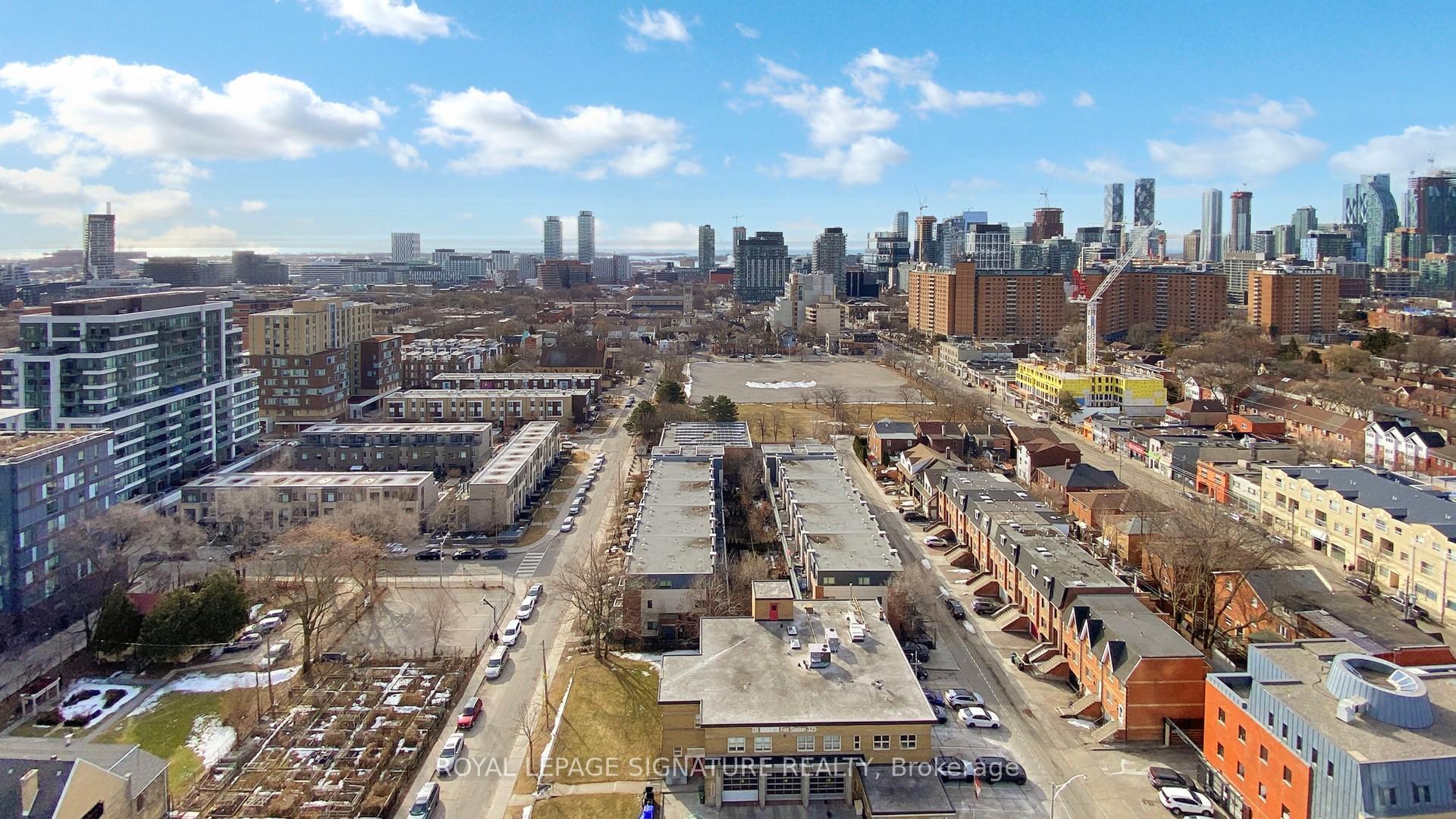 2 Bedrooms Condo at 25 Cole, Toronto For sale