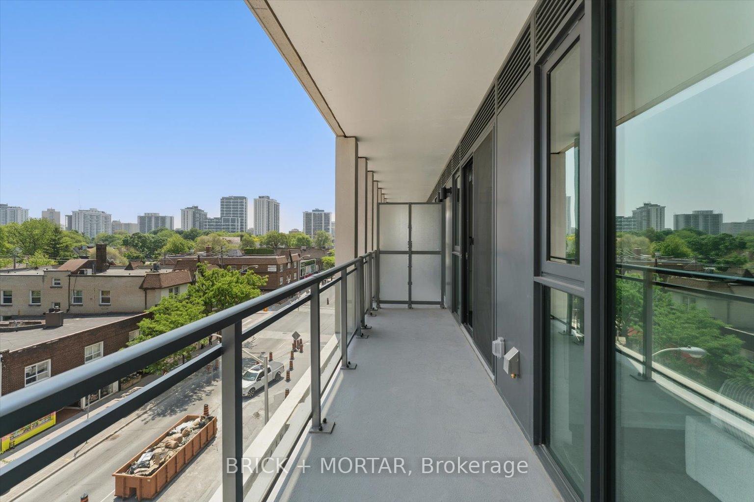 2 Bedrooms Condo at 1 Hillsdale, Toronto For sale