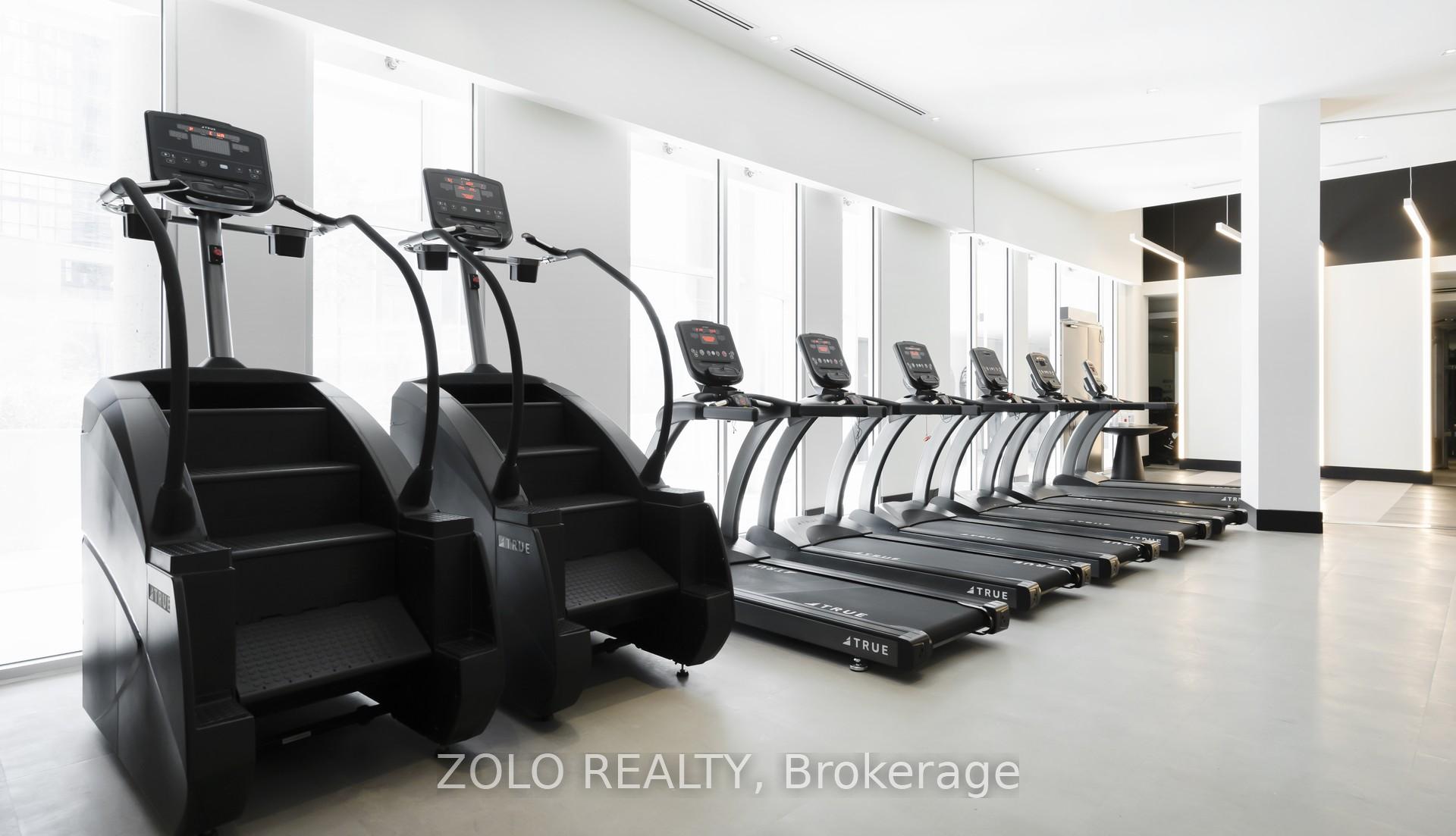 2 Bedrooms Condo at 2908 highway 7,  Vaughan For sale